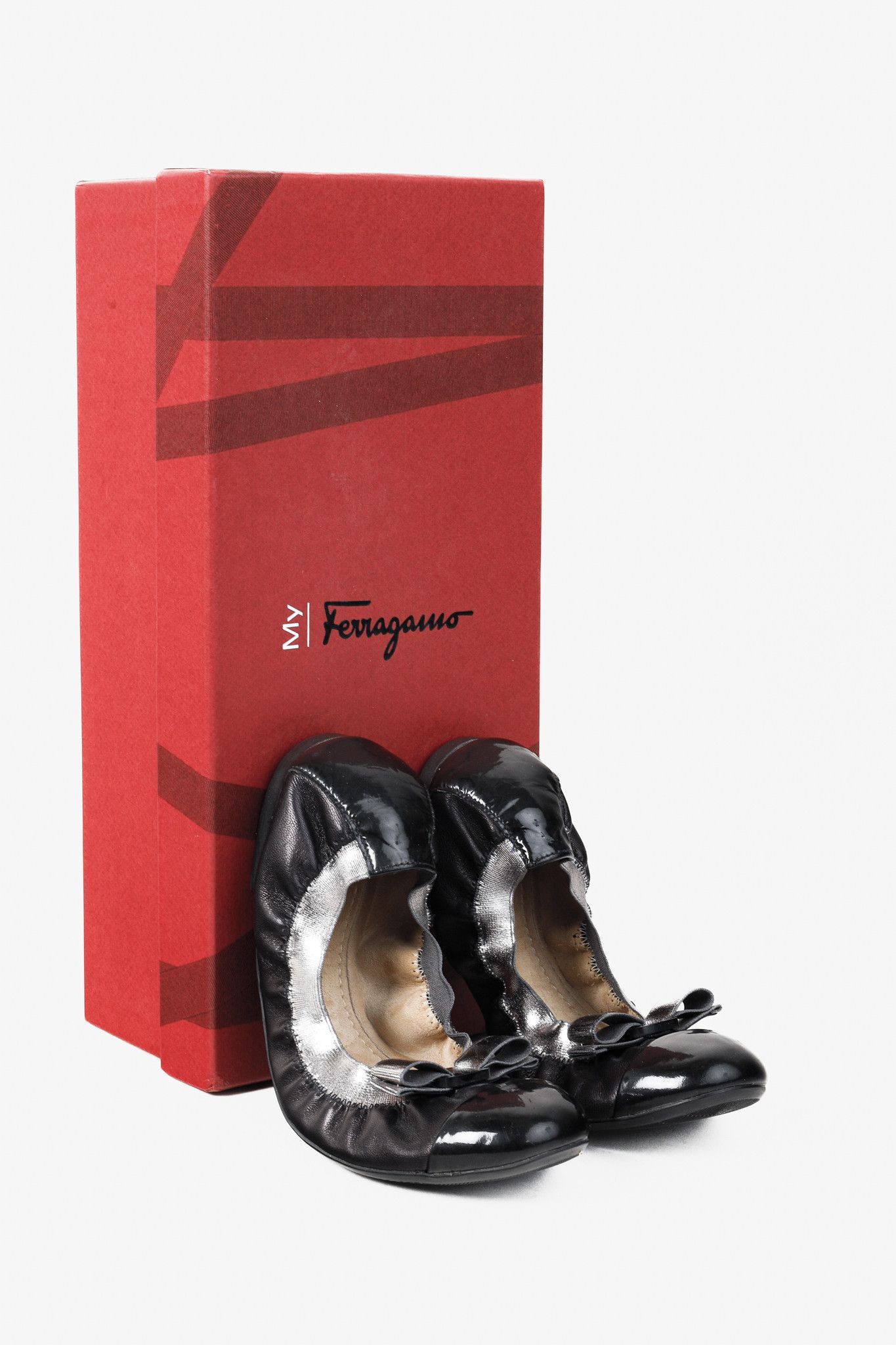Salvatore Ferragamo Salvatore Ferragamo Black Silver Vara Patent Ballet Flat Size US 5 / IT 35 - 10 Thumbnail