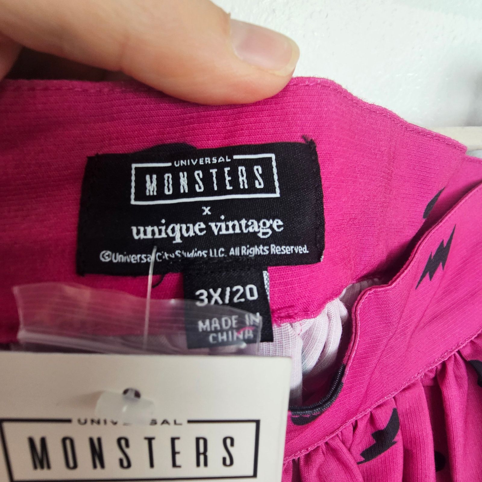 Universal Studios Universal Monsters x Unique Vintage Frankenstein & Bride Size 42" / US 20 - 5 Thumbnail