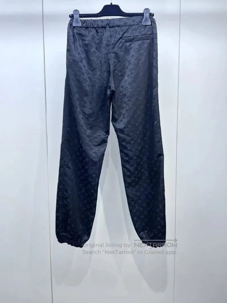 Louis Vuitton LV Monogram Print Cargo Pants. Size US 32 / EU 48 - 2 Thumbnail