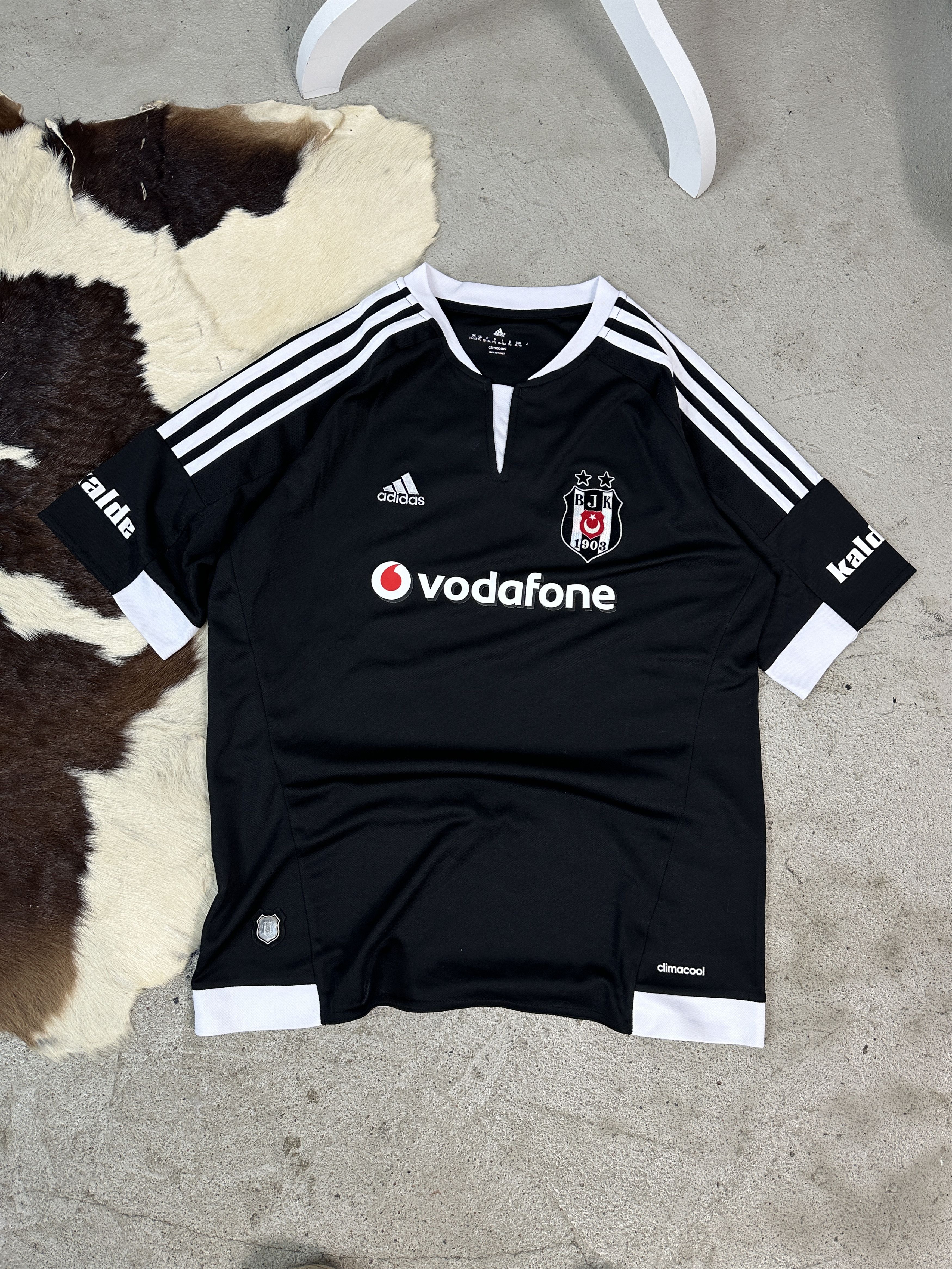 Adidas × Vintage Jersey Adidas Besiktas 15/16 3rd Size US S / EU 44-46 / 1 - 2 Thumbnail
