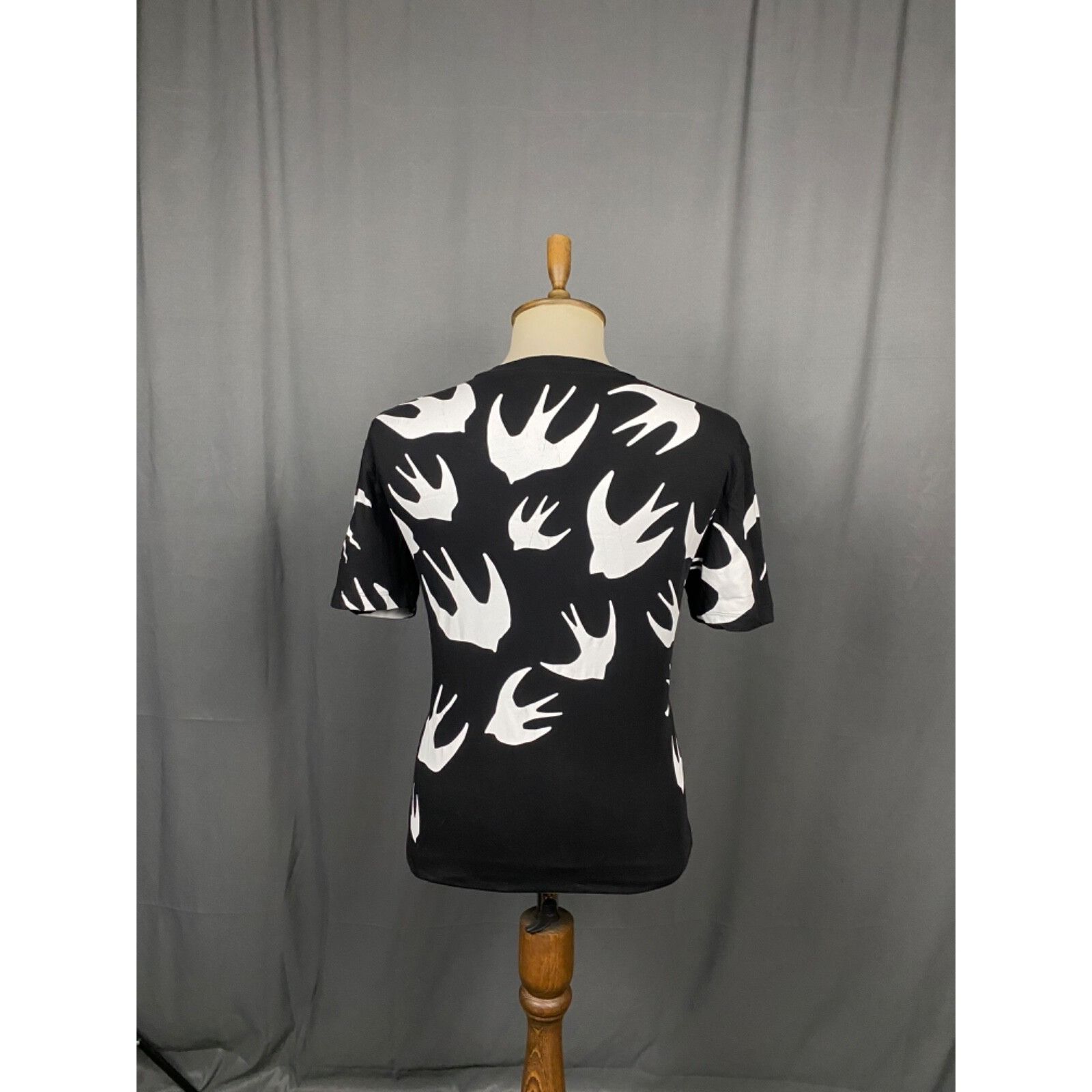 Alexander McQueen Alexander McQueen McQ Signature Swallow Men's Black T-Shirt Size US S / EU 44-46 / 1 - 7 Thumbnail