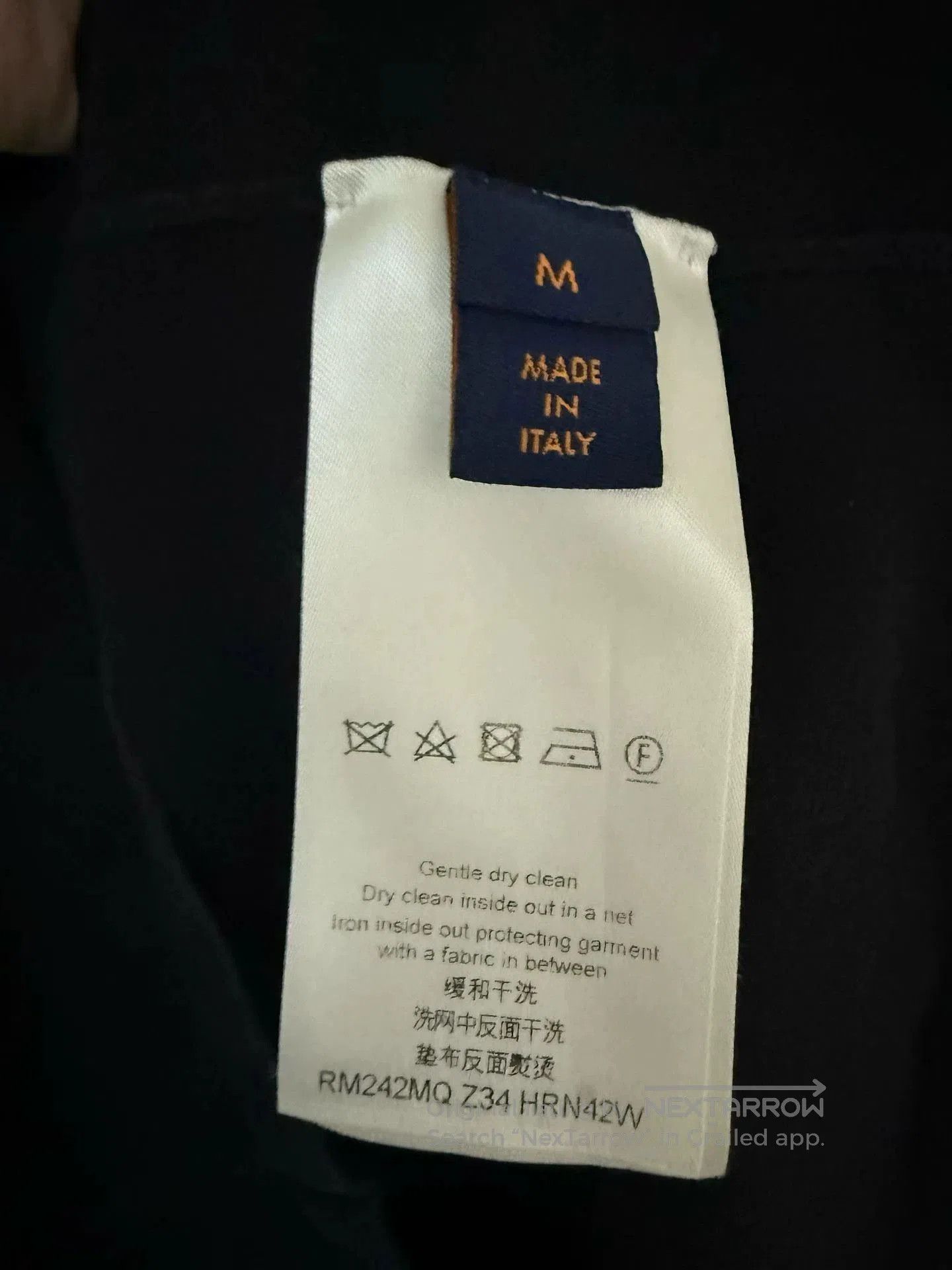 Louis Vuitton louis vuitton black short sleeve knit t. Size US M / EU 48-50 / 2 - 5 Thumbnail