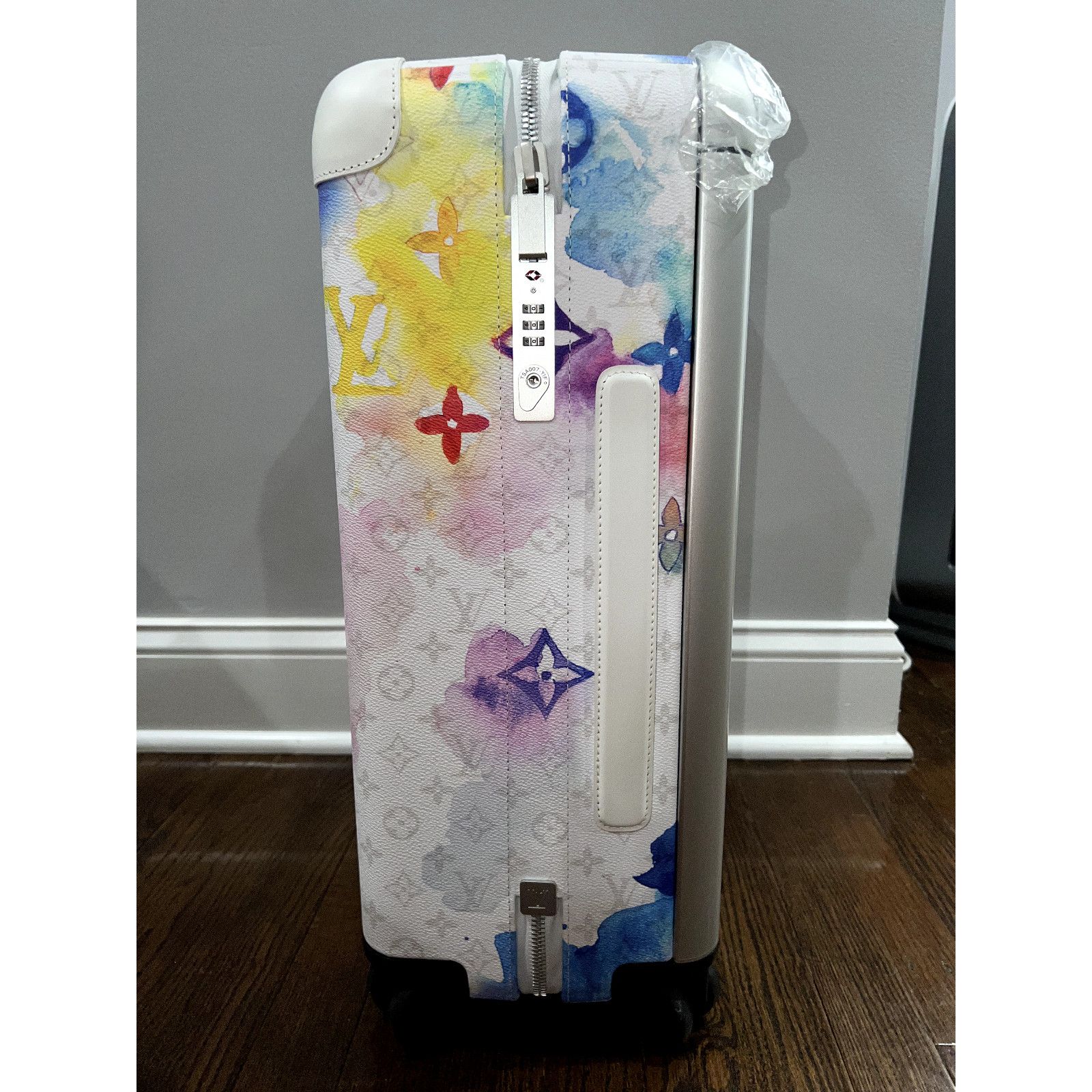 Louis Vuitton Louis Vuitton Horizon 55 Cabin Rolling Luggage Travel Bag Size ONE SIZE - 5 Thumbnail