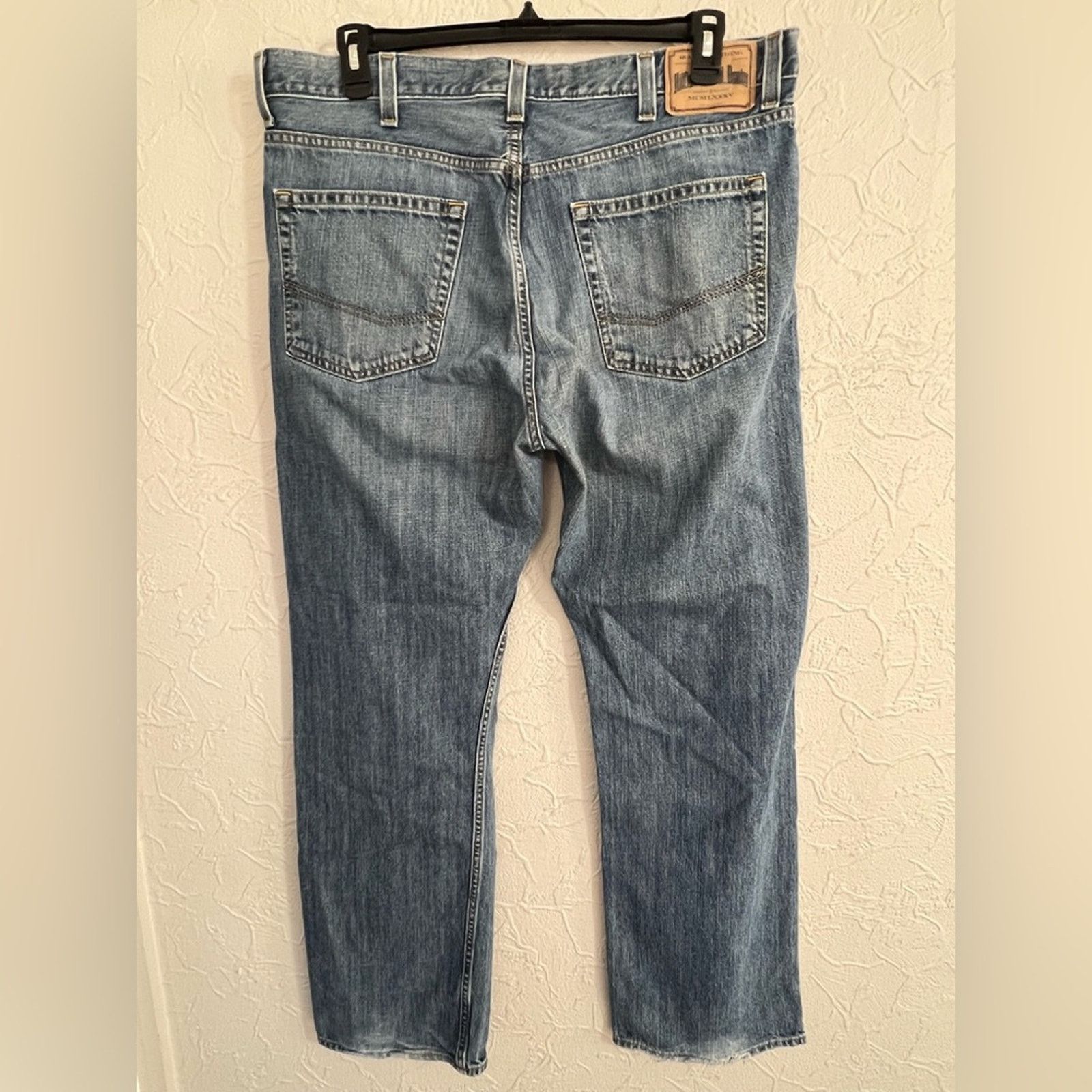 Tommy Hilfiger Hilfiger Brand Denim Freedom Relaxed Fit Jeans Men's 38x32 Size US 38 / EU 54 - 2 Thumbnail