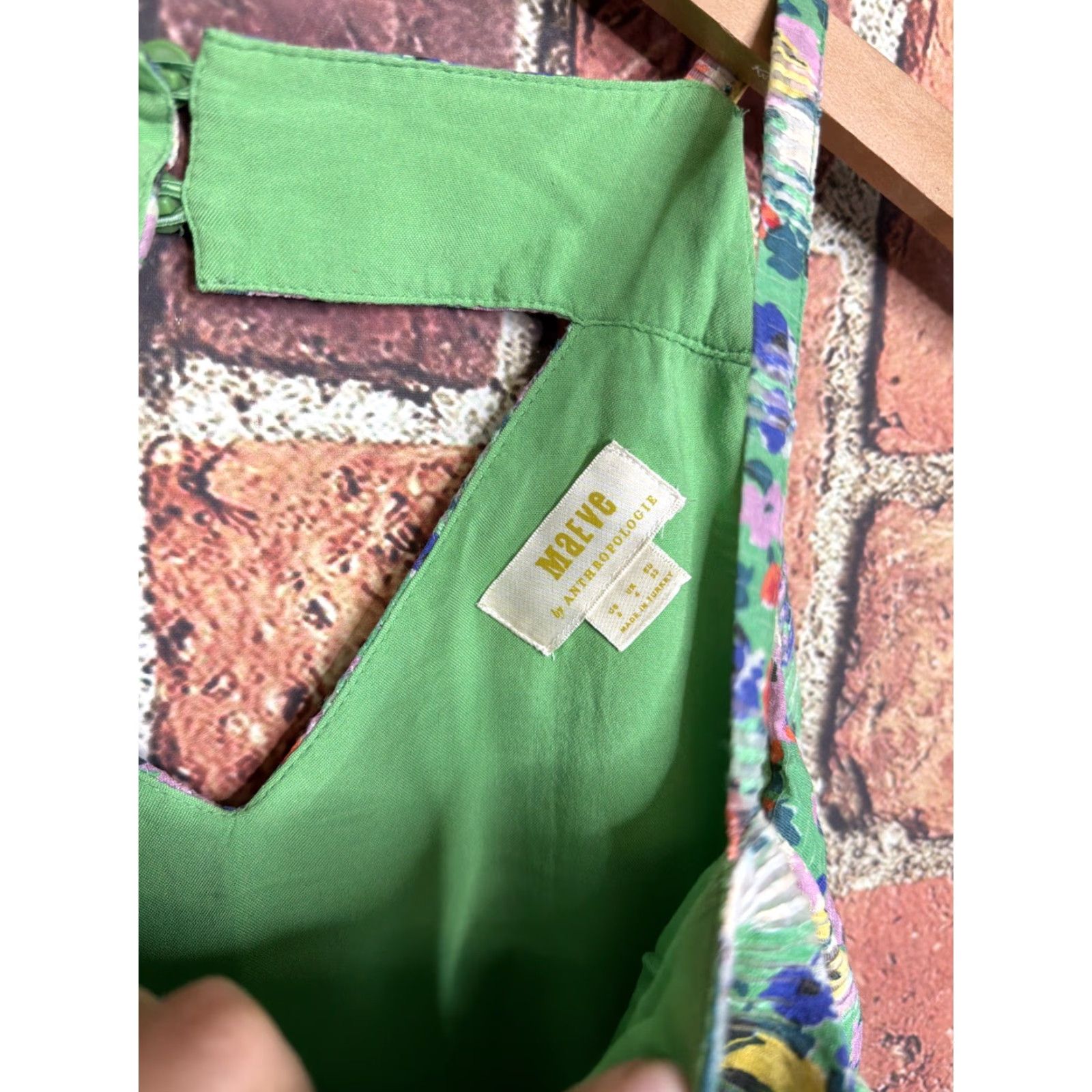 Anthropologie Anthropologie Maeve Quinn Cami Tank Textured Green Floral Size 0 Size XS / US 0-2 / IT 36-38 - 2 Thumbnail