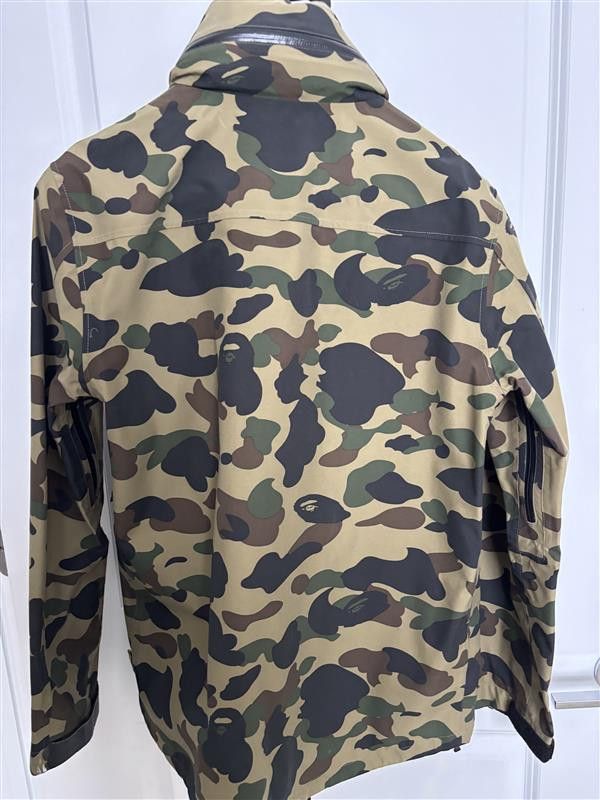 Bape × Goretex A BATHING APE Gore-Tex Camo Jacket Size M Size US L / EU 52-54 / 3 - 2 Thumbnail