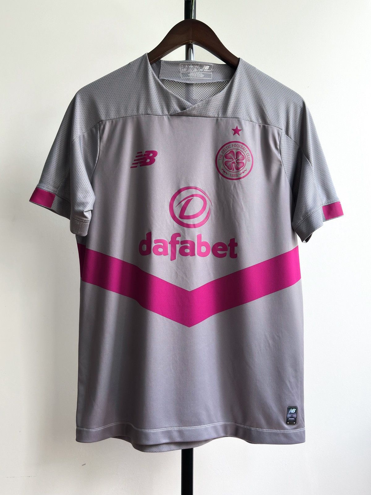 New Balance New Balance FC Celtic 2019/2020 Soccer Jersey Blokecore Size US M / EU 48-50 / 2 - 1 Thumbnail