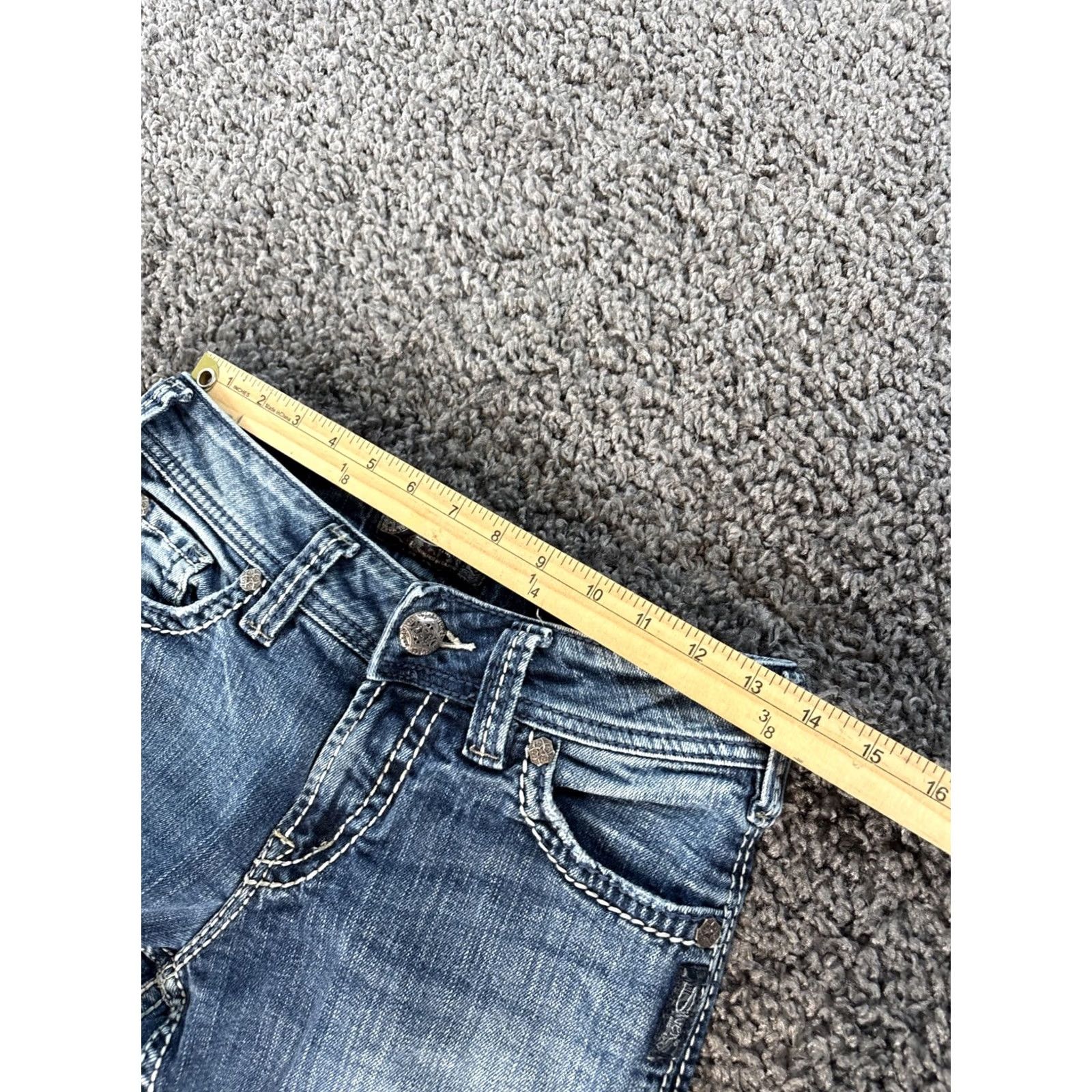 Silver Jeans Co. VINTAGE Silver Jeans Suki Jeans Womens 26x28 Low Rise Light Wash Contrast Stitch Y2K Bootcut Womens Bohemian Blue 26 28 Inseam Mens? Size 26" / US 2 / IT 38 - 4 Thumbnail
