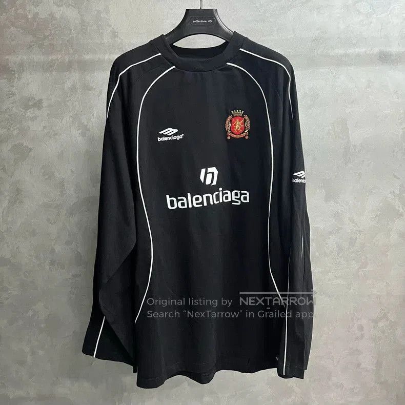 Balenciaga Balenciaga Black Graphic Long-Sleeve T-Shirt. Size US XXL / EU 58 / 5 - 1 Thumbnail