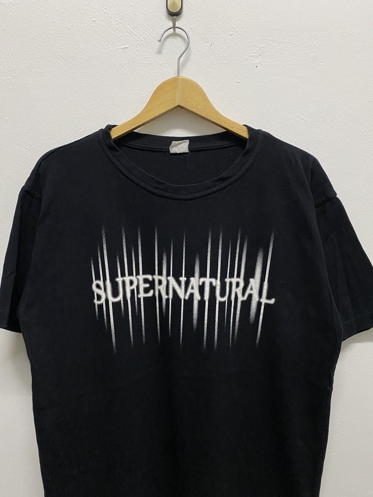 Vintage SUPERNATURAL Horror Movie Photo Print Vintage Tshirt Size US XL / EU 56 / 4 - 2 Thumbnail