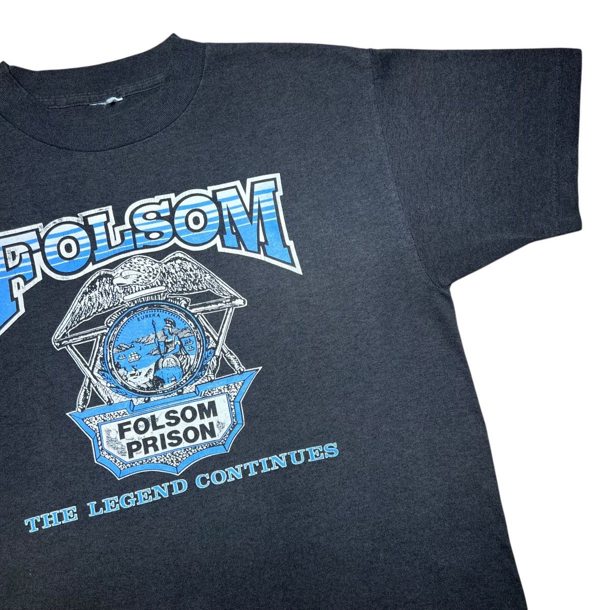 Other Vintage 80s Folsom Prison The Legend Continues Spell Out Tee Size US L / EU 52-54 / 3 - 7 Thumbnail