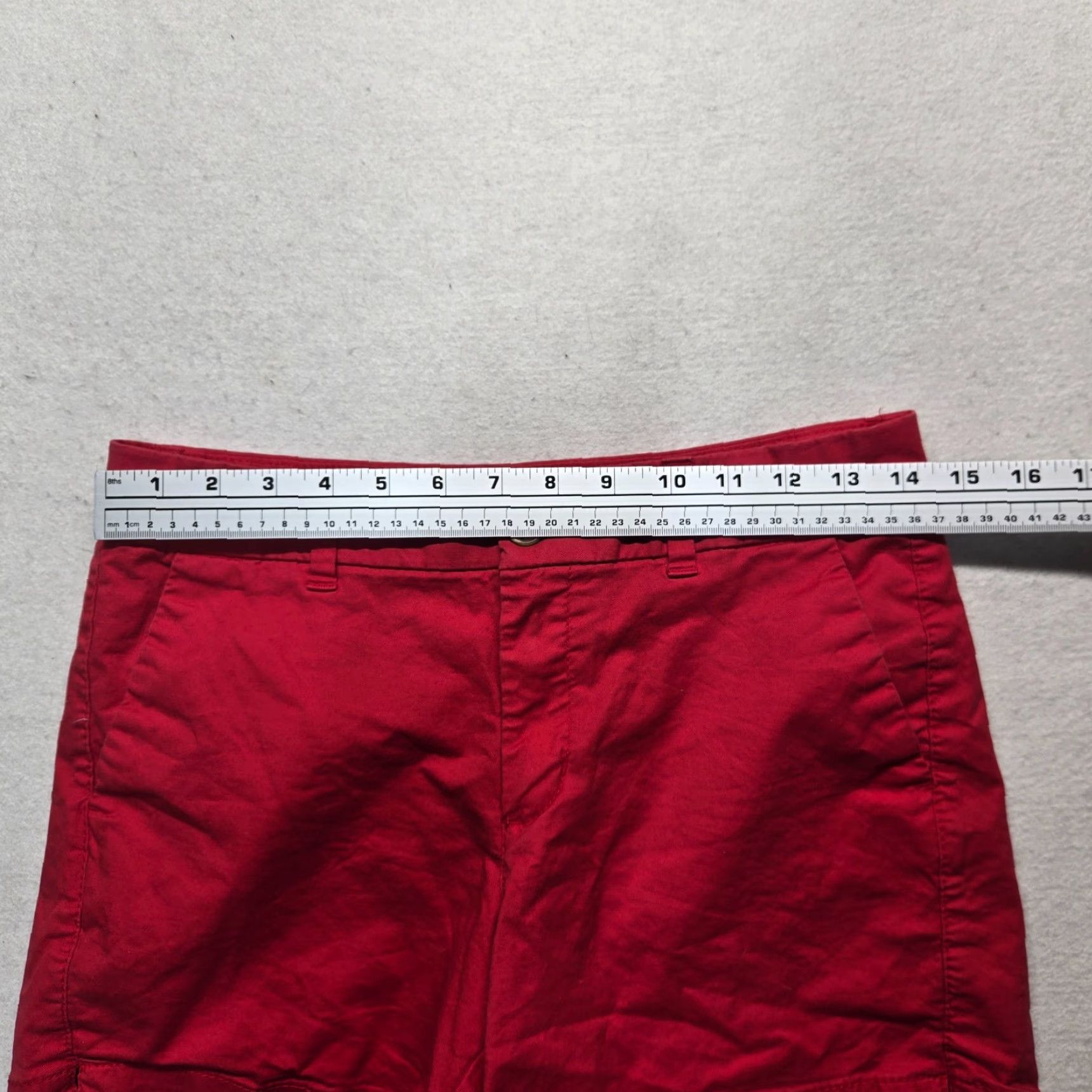 Old Navy Old Navy Red Chino Shorts - Women - 2 Regular Waist Mid Rise 2.5" Inseam Cuffed Pockets Casual Summer Wear Womens Size 26" / US 2 / IT 38 - 4 Thumbnail