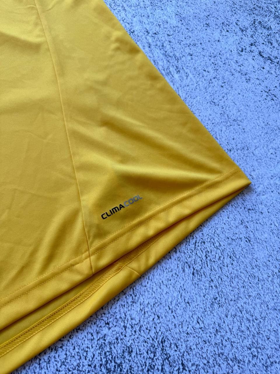 Adidas × Vintage 2011/2012 Ukraine National Adidas Home Soccer Jersey Kit Size US XL / EU 56 / 4 - 4 Thumbnail