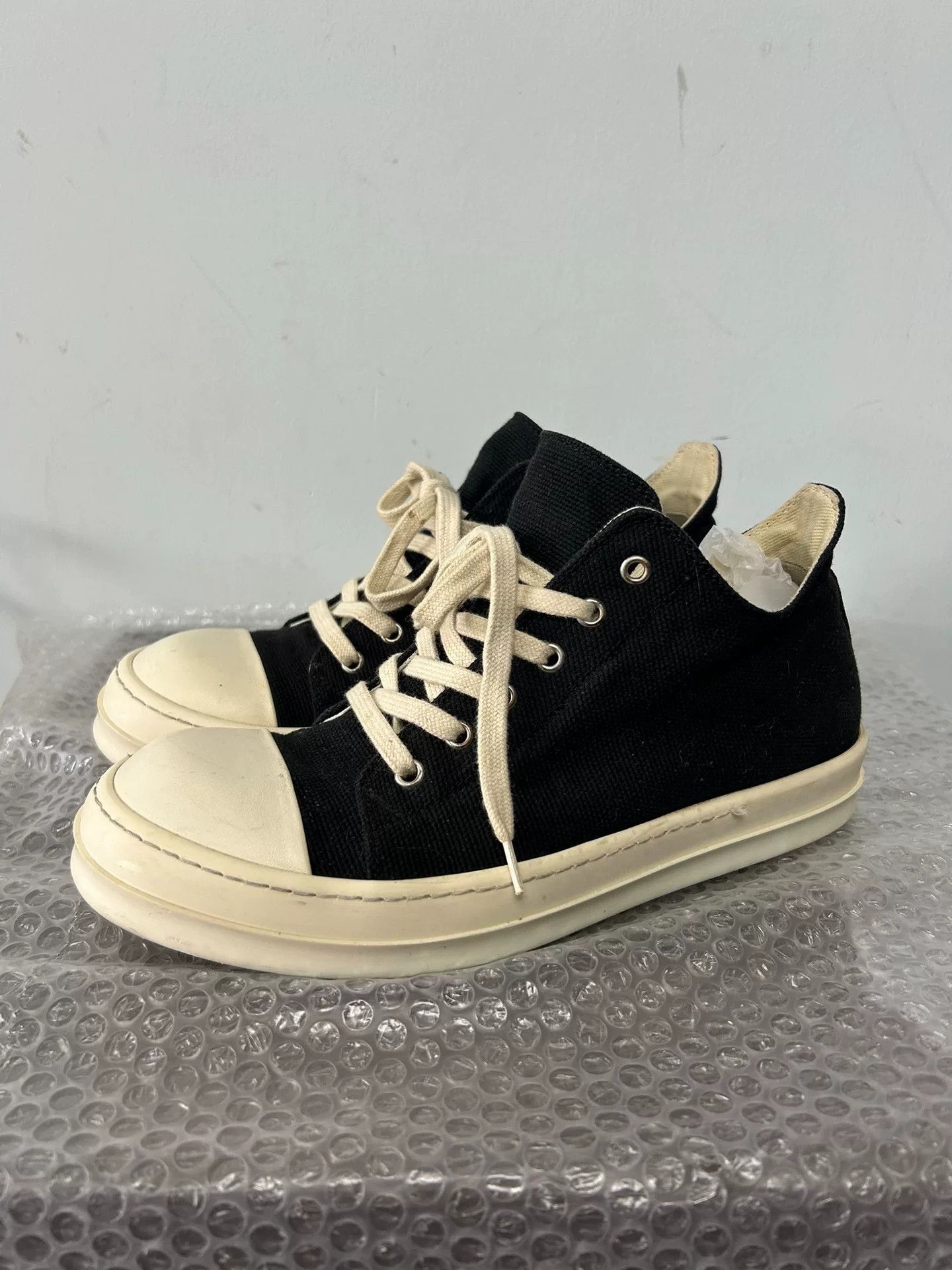 Rick Owens rick owens low-top classic sneakers size 41 Size US 8 / EU 41 - 1 Thumbnail