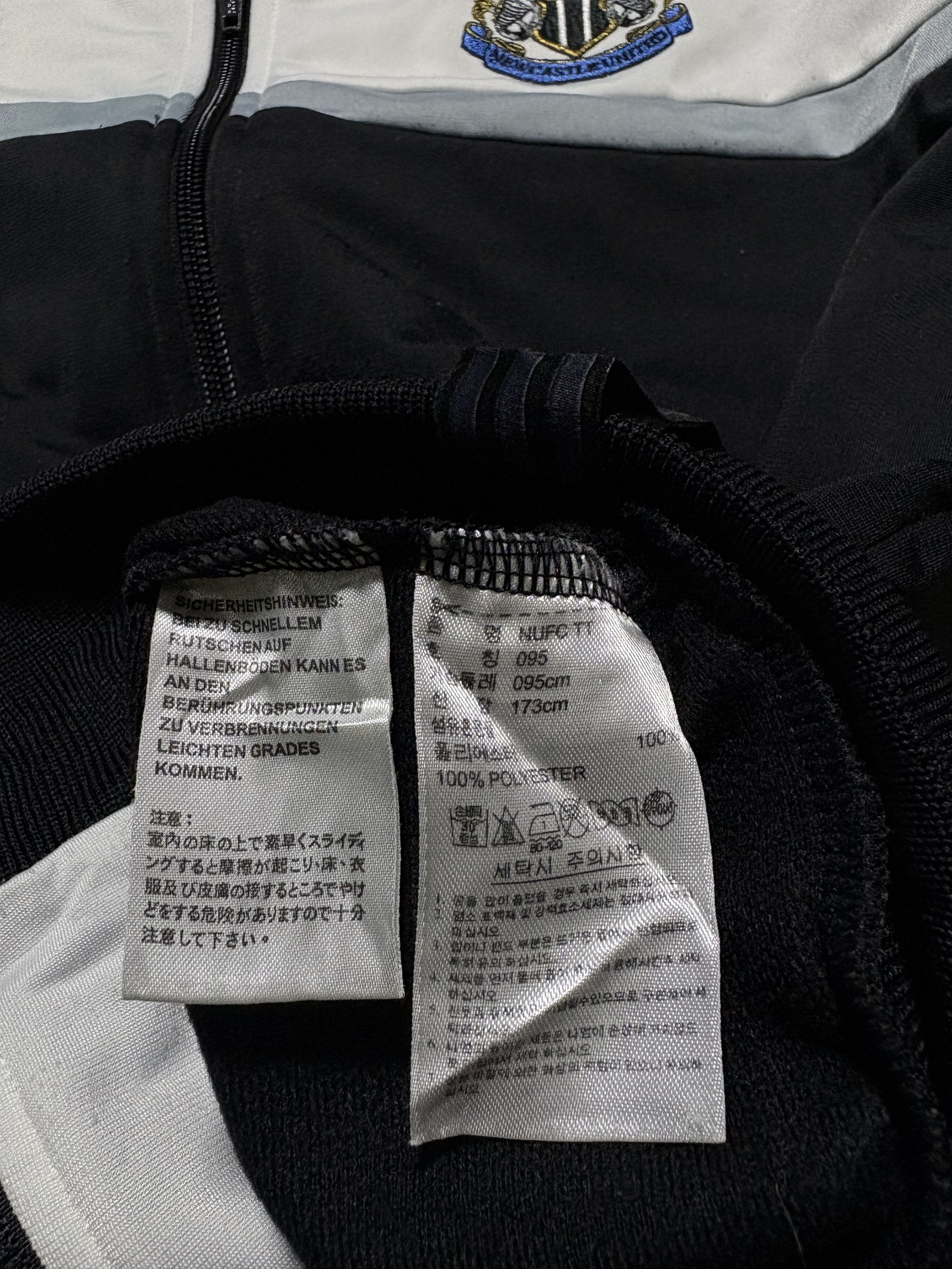 Adidas Vintage Adidas NEWCASTLE tracktop jacket Size US M / EU 48-50 / 2 - 6 Thumbnail