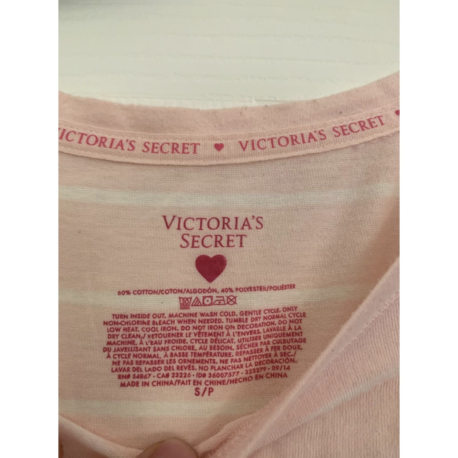 Victoria's Secret Victoria's Secret Pajama Top Sleepwear Small Pink Long Sleeve Angel Women Regular Pajama Top Size S / US 4 / IT 40 - 3 Thumbnail