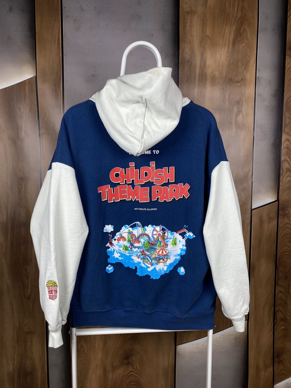 CHILDS 🌁Vintage Hoodie Childish Theme Park Baggy Oversized VTG Tee🌁 Size US S / EU 44-46 / 1 - 1 Thumbnail