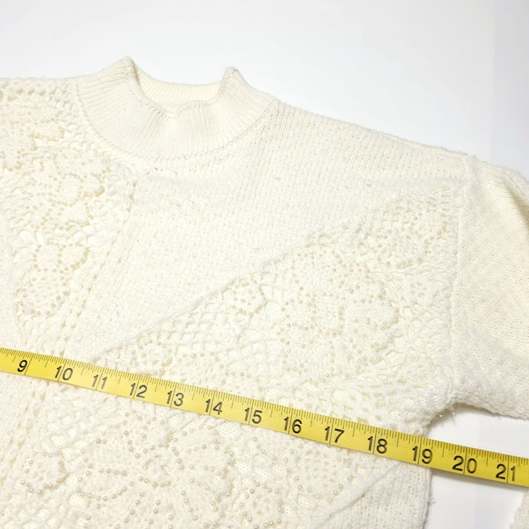Vintage VINTAGE Jaclyn Smith Women's Sweater Size M Beaded Embroidered Knit Crew Neck Long Sleeve White 80s Retro Ugly Embellished Pullover Size M / US 6-8 / IT 42-44 - 8 Thumbnail
