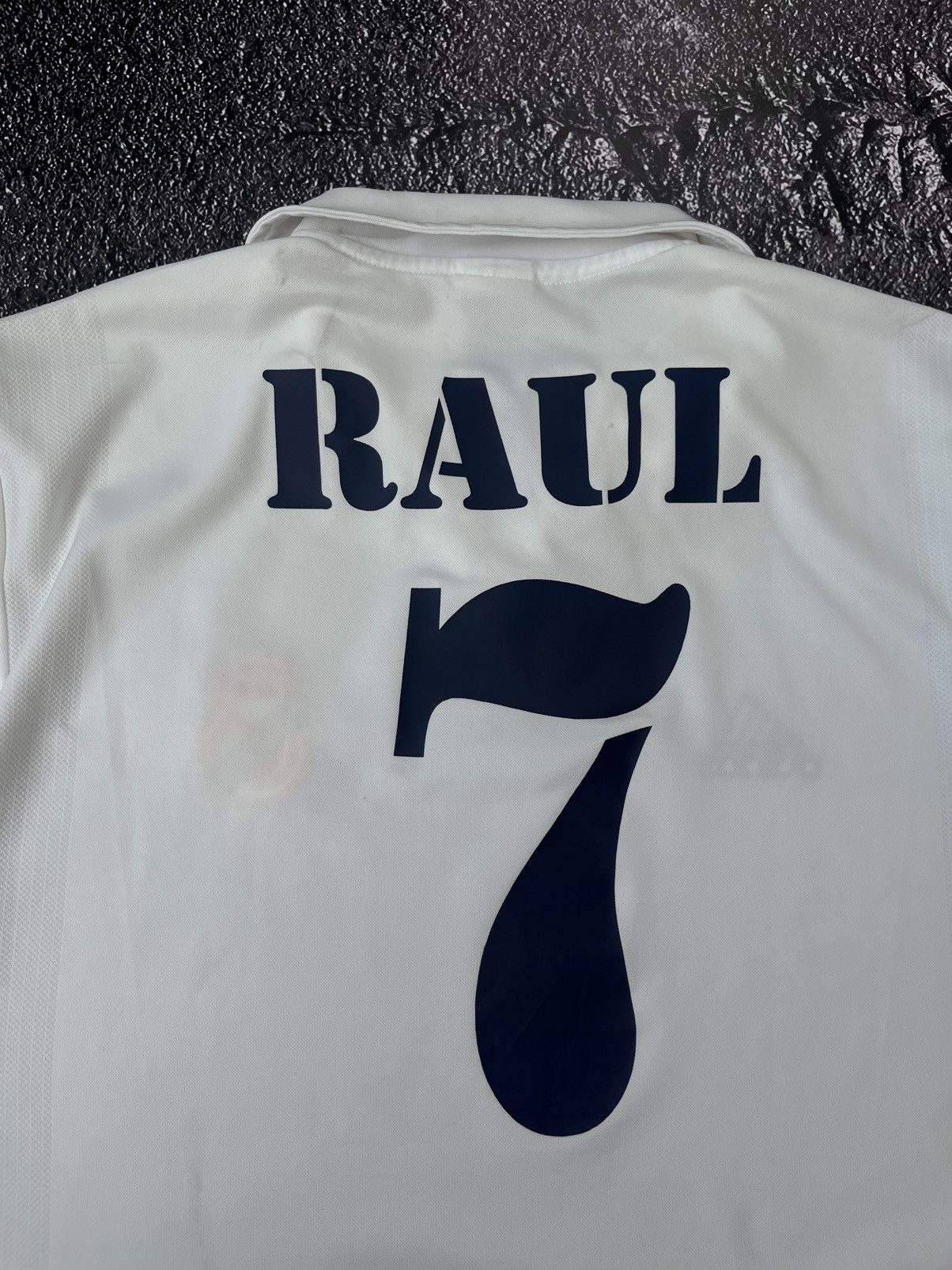Adidas Vintage Adidas Real Madrid #7 RAUL 00’s Football Jersey Size US M / EU 48-50 / 2 - 10 Thumbnail