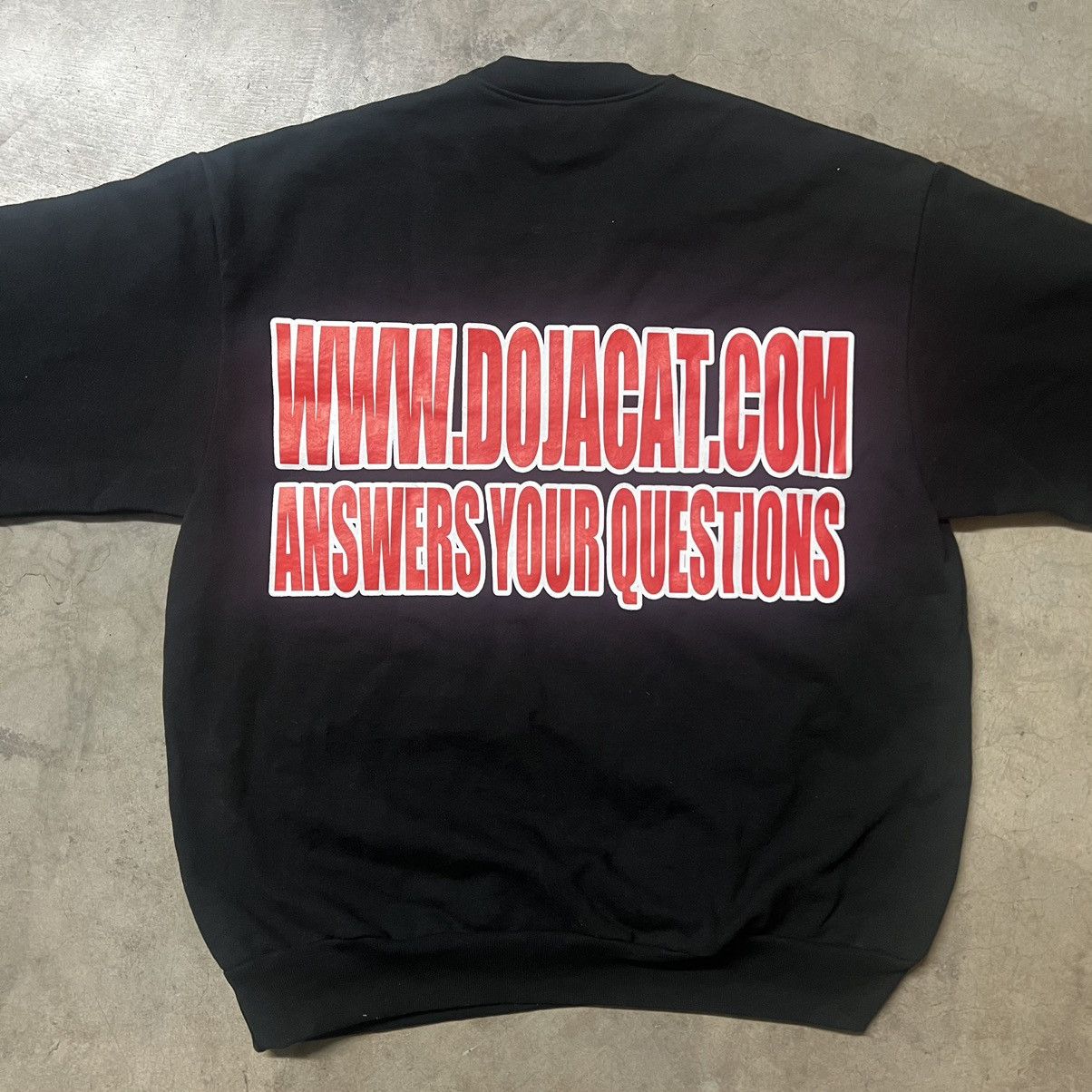 Hypebeast × Other Doja Cat The U.S. Scarlet Tour Merchandise Sweater Size US L / EU 52-54 / 3 - 5 Thumbnail