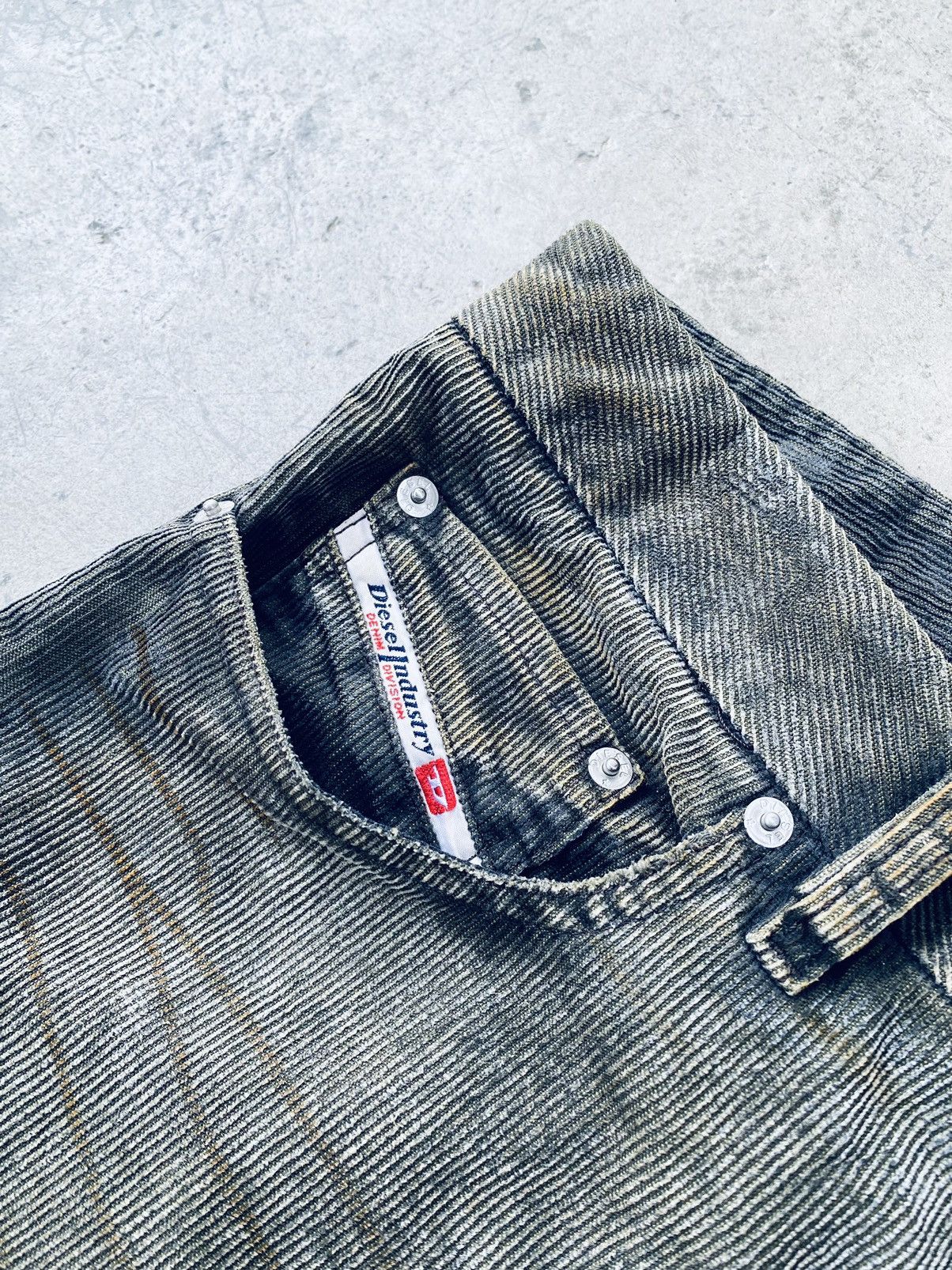 Diesel Vintage Diesel Corduroy Rusty Bottom Bell Distressed Pants Size US 35 - 7 Thumbnail