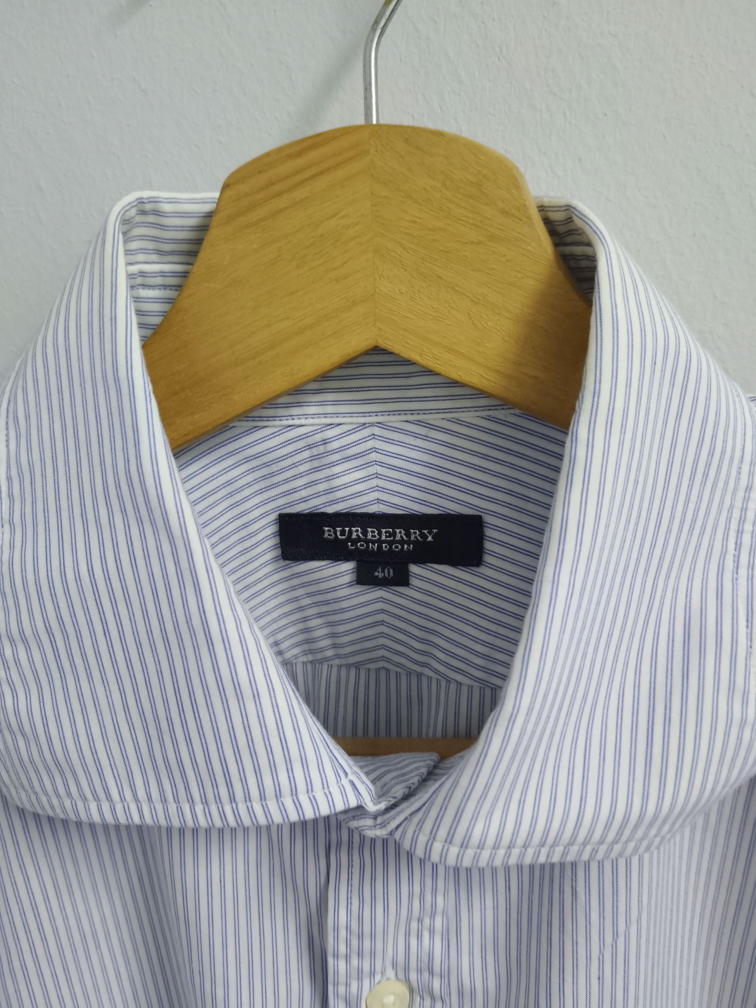 Burberry BURBERRY STRIPE BUTTON UP Size US M / EU 48-50 / 2 - 5 Thumbnail