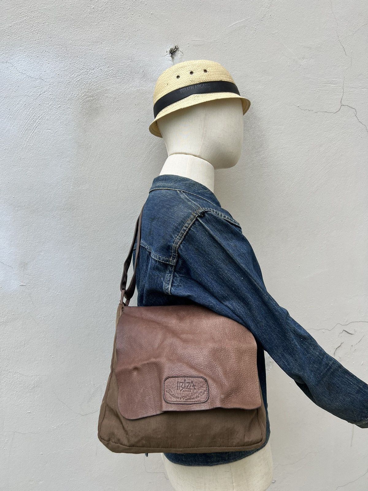 Leather VTG Ibiza Japan Patina Hybrid Leather Sling Bag Size ONE SIZE - 2 Thumbnail