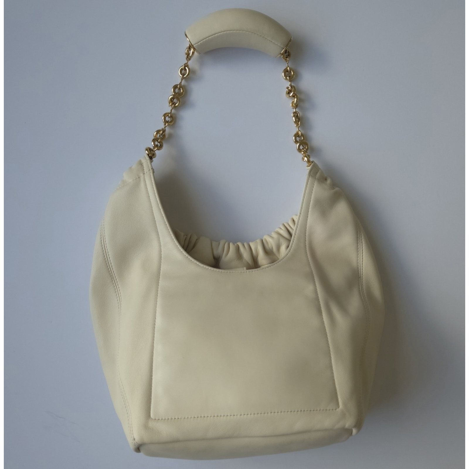 Loewe Loewe Cream Lambskin Leather Small Squeeze Bag Size ONE SIZE - 3 Thumbnail