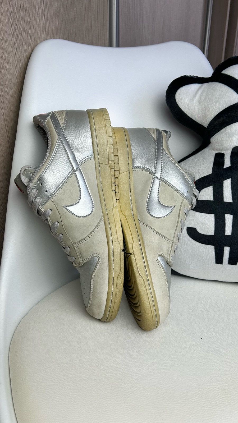 NBDN Nobrandedon × Nike Nike dunk low tony Parker NBA 2005 and exclusive Size US 11 / EU 44 - 3 Thumbnail