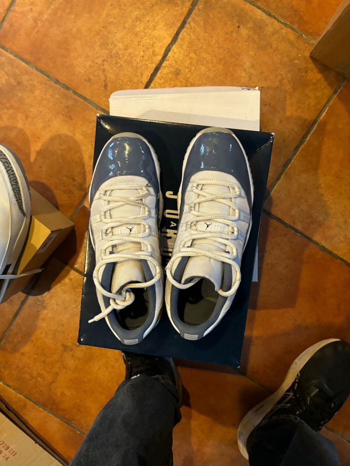Jordan Brand Air Jordan 11 Retro Low Diffused Blue Size US 9.5 / EU 42-43 - 3 Thumbnail