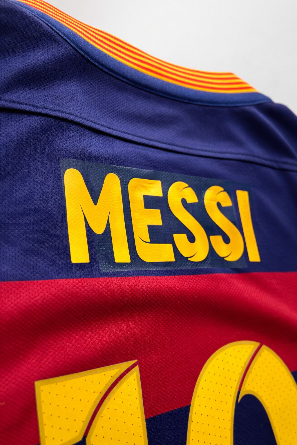 Nike FC Barcelona 2015 2016 Messi 10 Nike 658794-422 Size US M / EU 48-50 / 2 - 5 Thumbnail