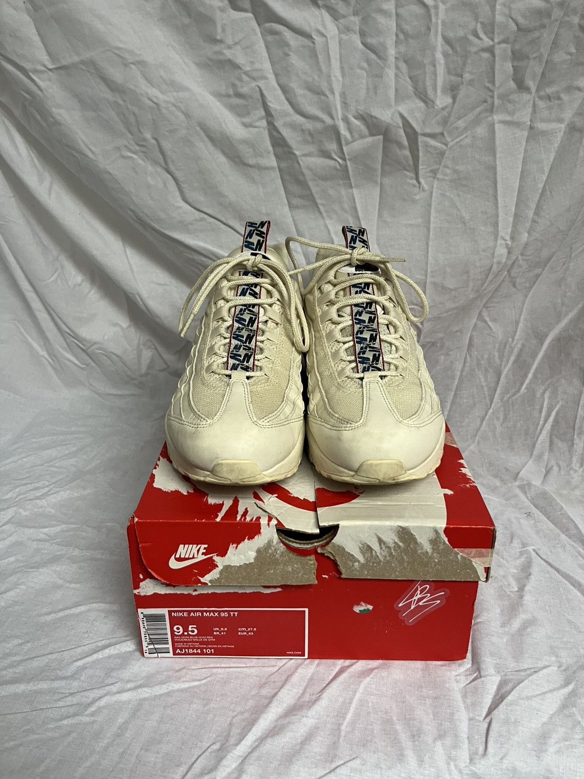 Nike Nike Air Max 95 TT « Pull Tab Sail »🍰 Size US 9.5 / EU 42-43 - 2 Thumbnail