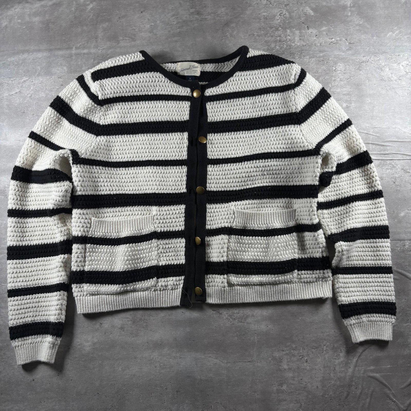 Other Universal Thread Black & White Striped Cardigan Size M / US 6-8 / IT 42-44 - 1 Thumbnail
