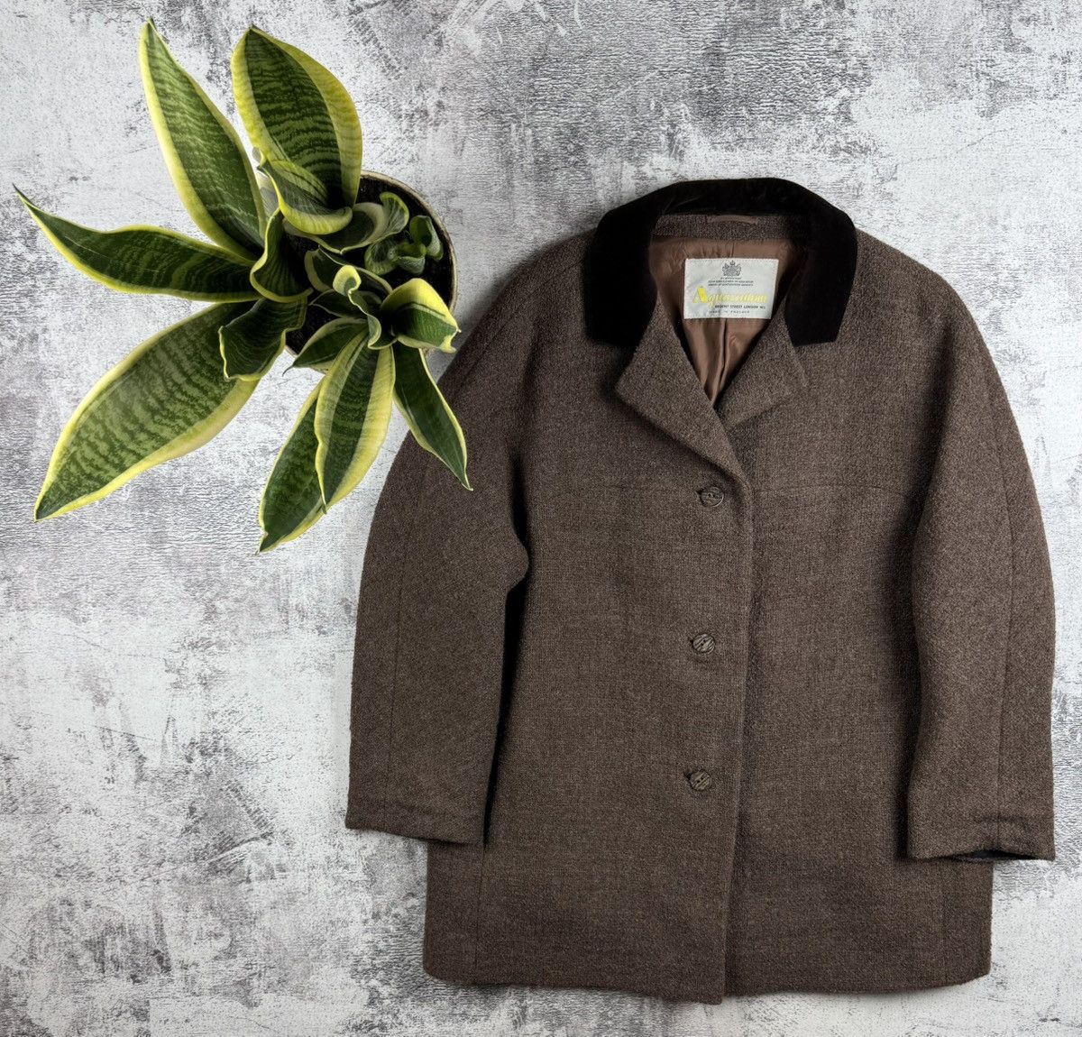 Aquascutum Aquascutum 90s Vintage UK 18 Tweed Brown England Wool Button Trench Trench Coat Size XL / US 12-14 / IT 48-50 - 1 Thumbnail