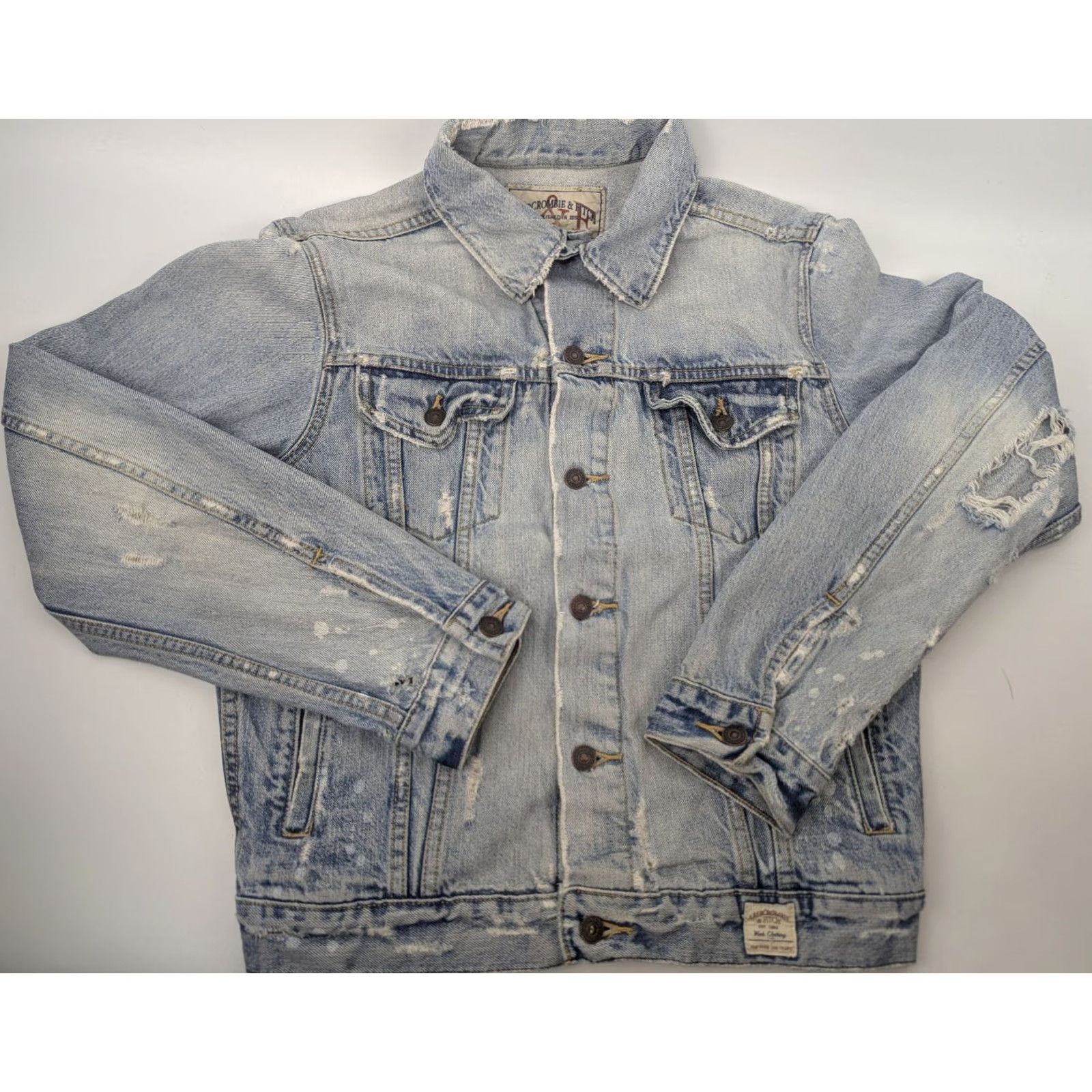 Abercrombie & Fitch VINTAGE Abercrombie & Fitch Denim Trucker Jacket M Light Wash Distressed 90s Y2K Mens Jacket Size US M / EU 48-50 / 2 - 2 Thumbnail