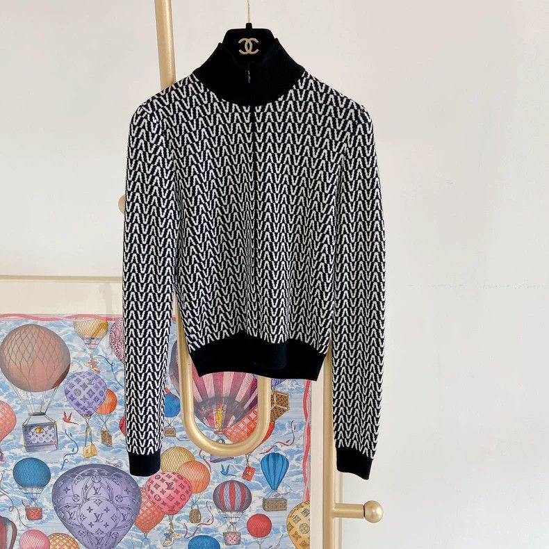 Valentino Valentino Full print of high-neck knitted top Size S / US 4 / IT 40 - 1 Thumbnail