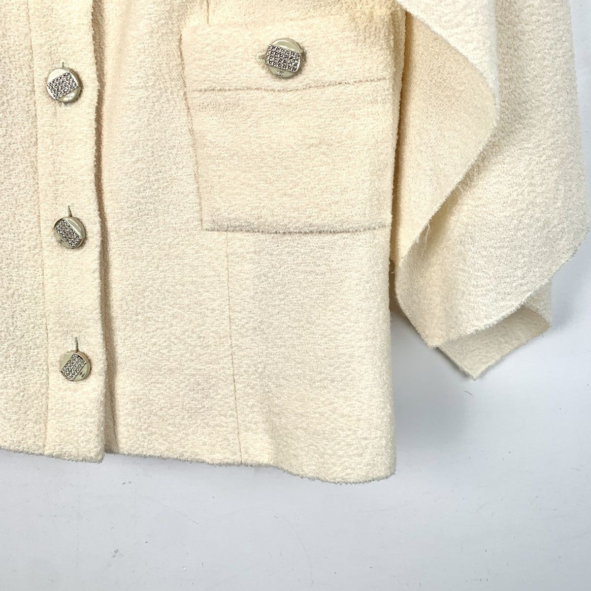 Chanel Chanel Beige Double C Logo Button Trim Wool Cape Jacket Size XS / US 0-2 / IT 36-38 - 4 Thumbnail