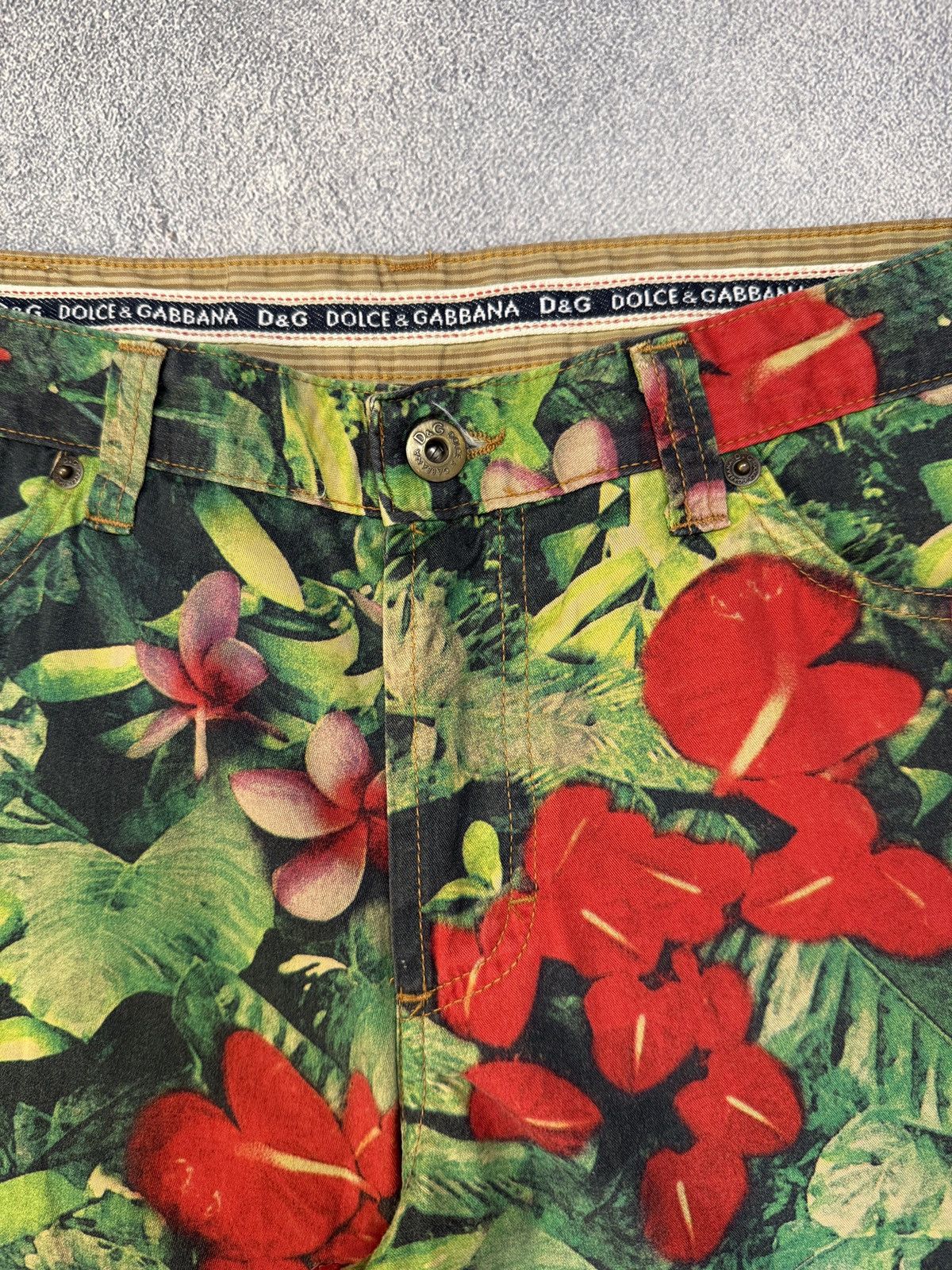 Dolce & Gabbana Dolce and Gabbana - SS ‘03- Full Print Floral Pants Size US 33 - 7 Thumbnail