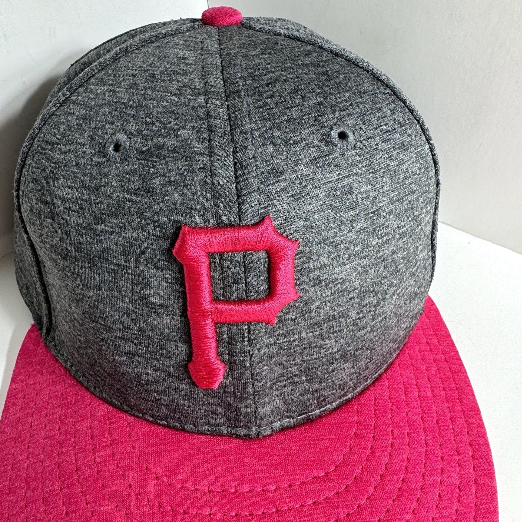 New Era New Era Pittsburgh Pirates 59FIFTY Fitted Hat Size 7 3/8 Pink Gray Multicolor Authentic Baseball Cap Adults Mens Womens Unisex Casual Sports Size ONE SIZE - 3 Thumbnail