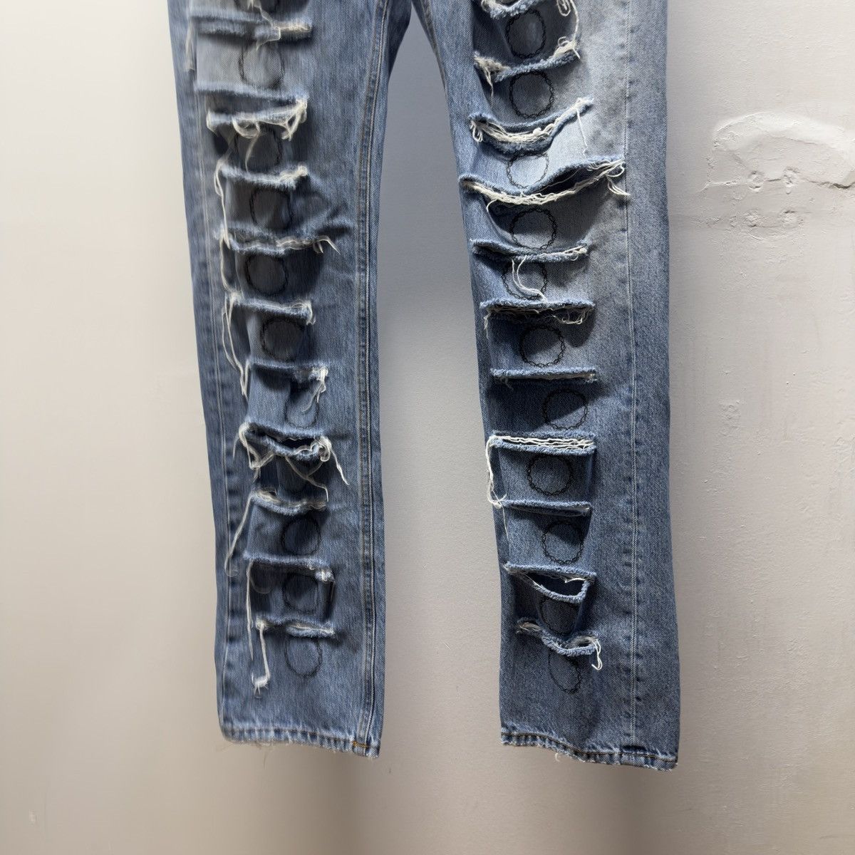 1017 ALYX 9SM 1017 Alyx 9SM Slashed Thorn Distressed Denim Jeans Size US 32 / EU 48 - 4 Thumbnail