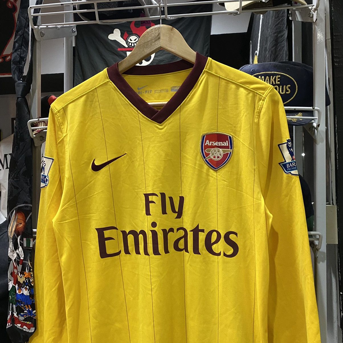 Nike × Vintage Arsenal 2010 away kit Size US S / EU 44-46 / 1 - 3 Thumbnail