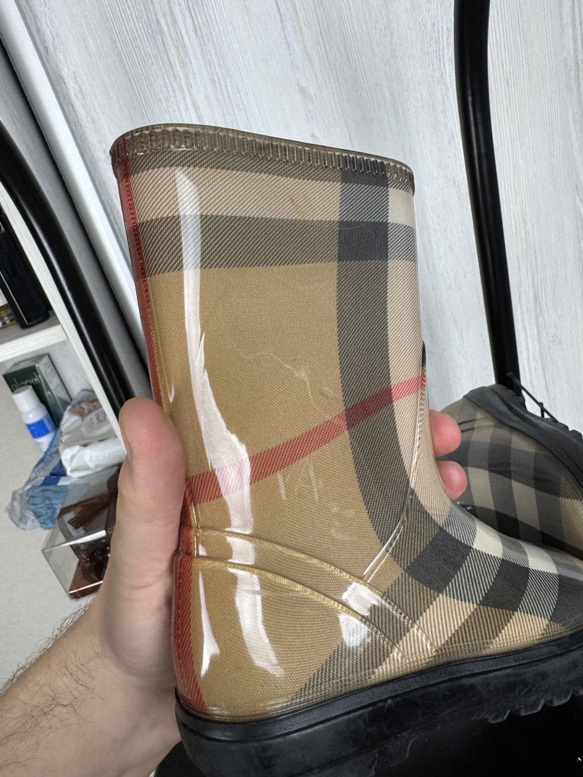 Burberry Burberry Kids Toddler Nova Check Rubber Rain boots size 28 Size US 10 / IT 40 - 11 Thumbnail