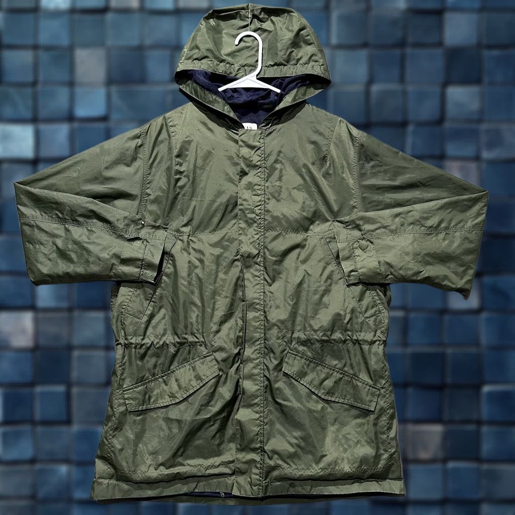 Gap VINTAGE Gap Jacket Mens Small Military Green Nylon Windbreaker Hooded GUC Size US S / EU 44-46 / 1 - 1 Thumbnail