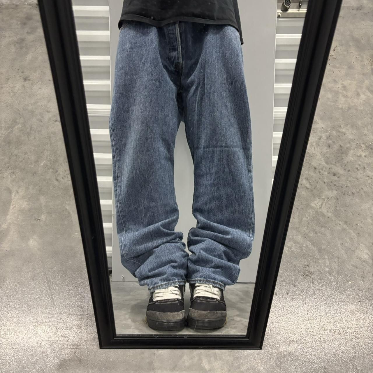 Japanese Brand × Vintage Crazy Vintage Y2K/2000s Levis 501 Medium Wash Essential Denim Jeans! Size US 38 / EU 54 - 1 Thumbnail