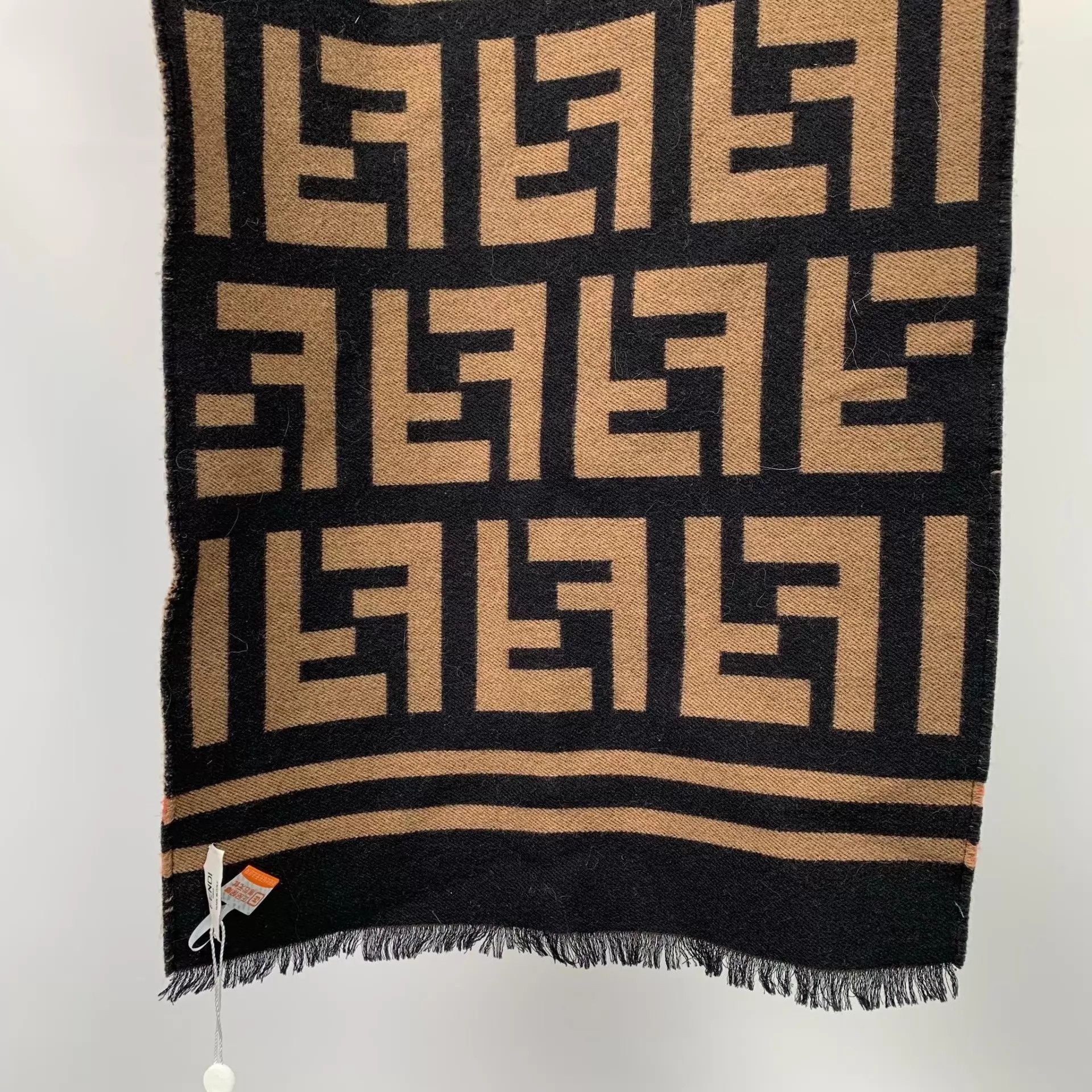 Fendi Fendi Classic Monogram Wool Scarf 180x35 Size ONE SIZE - 1 Thumbnail