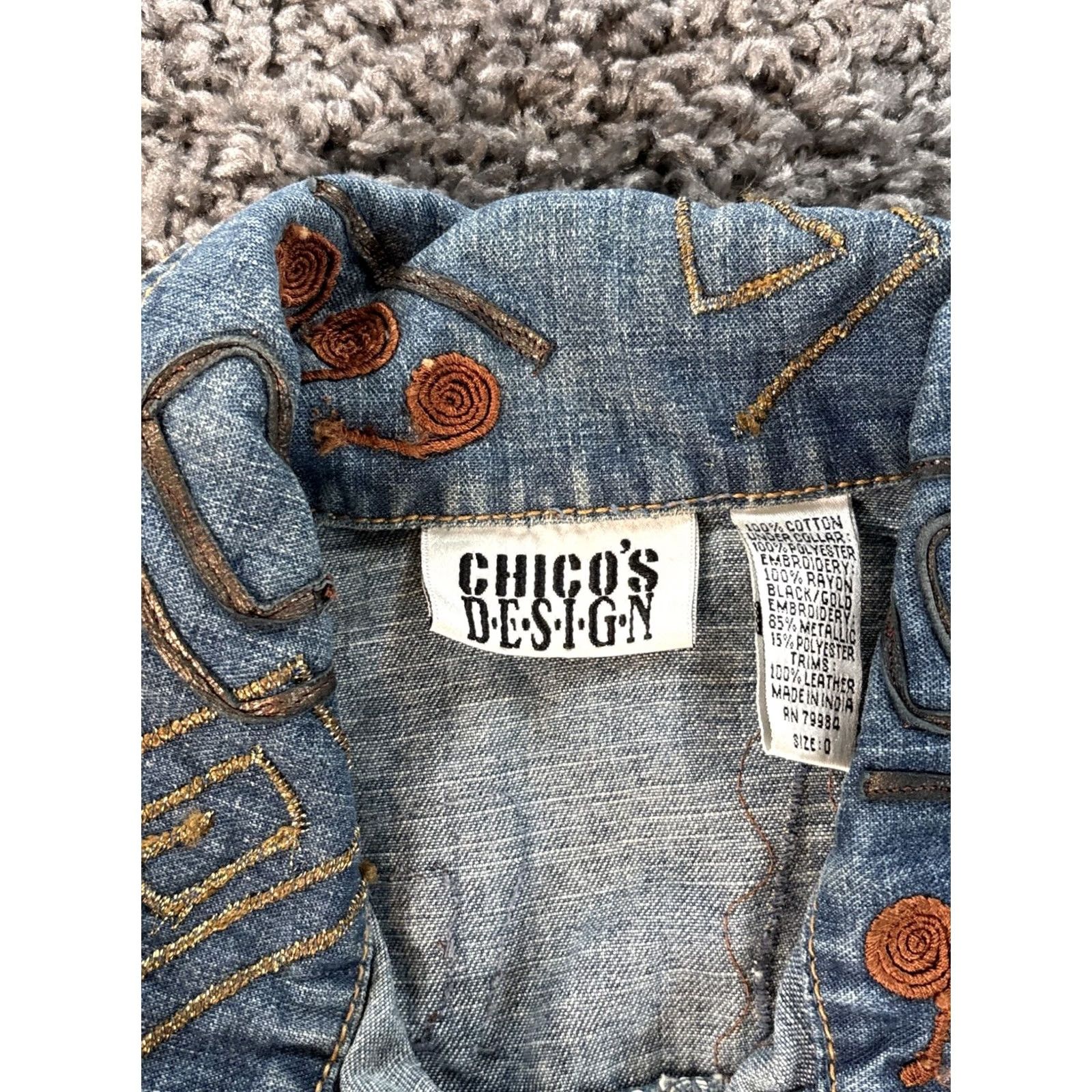 Vintage VINTAGE Chico's Denim Jacket Womens L Leather Trim All Over Hysteric Design Blue Cotton Denim Jacket Womens L Blue Leather Trim 90s Designer Mens? Size L / US 10 / IT 46 - 4 Thumbnail
