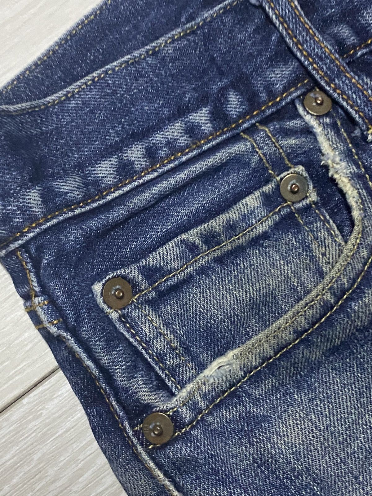Uniqlo Vintage Japanese Uniqlo Faded Wash Destroy Slim Jeans Size US 30 / EU 46 - 7 Thumbnail