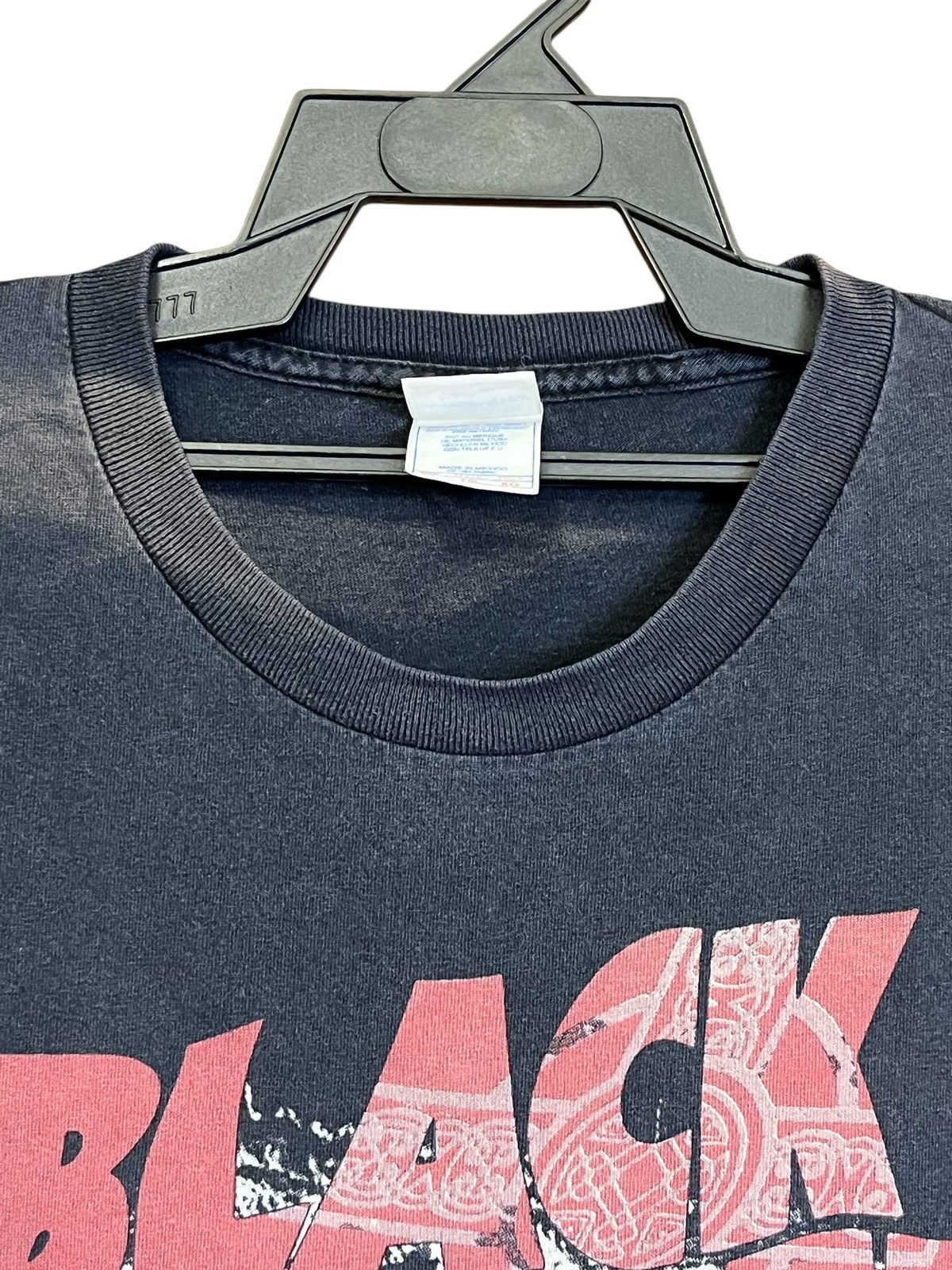 Band Tees Vintage y2k band BLACK SABBATH 2006 sunfaded tee shirts Size US XL / EU 56 / 4 - 4 Thumbnail