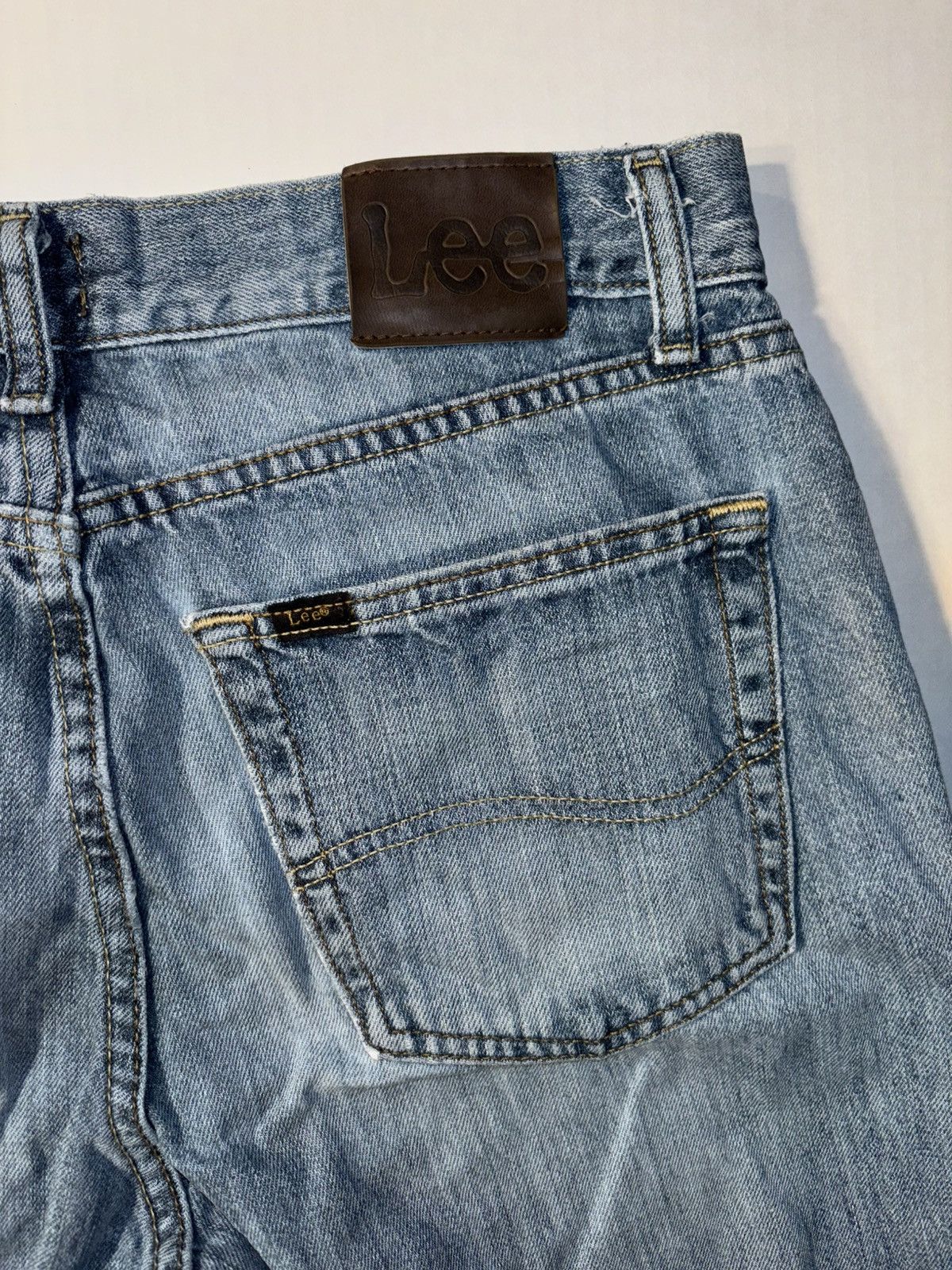 Lee × Levi's × Vintage Vtg Lee Regular Fit Light Wash Distressed Jeans 32x32 Size US 32 / EU 48 - 9 Thumbnail