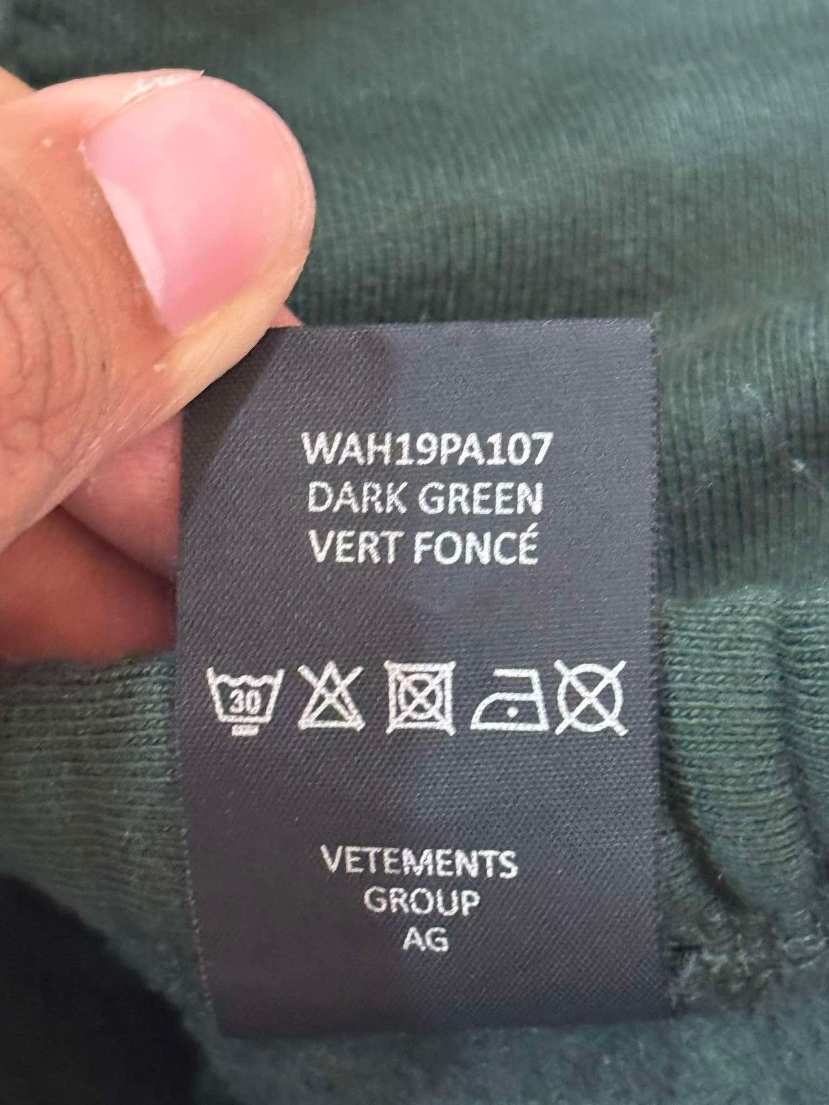 Vetements Vetements Vertical Script Green sweatpants Size US 30 / EU 46 - 6 Thumbnail